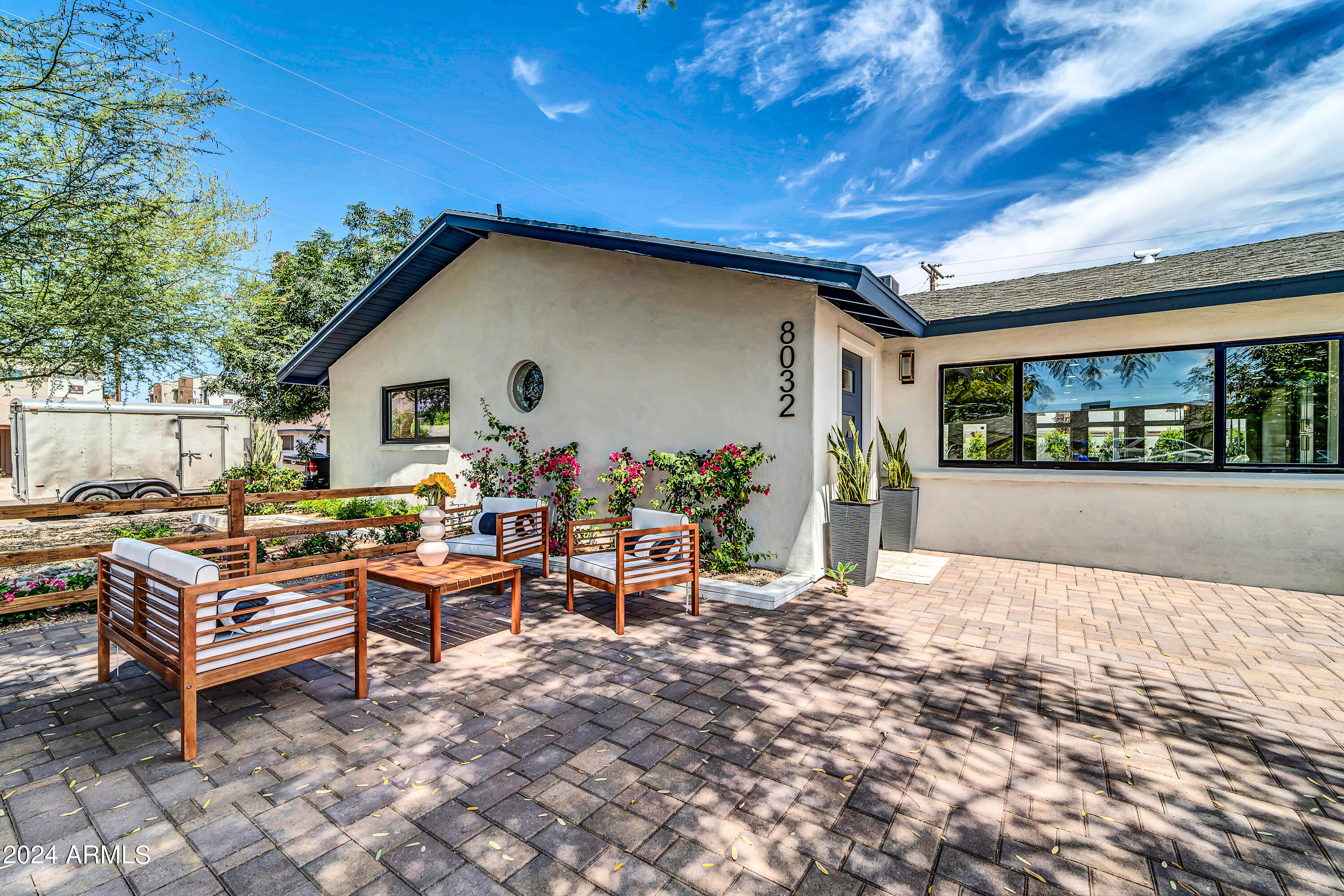 8032 E WILSHIRE Drive
