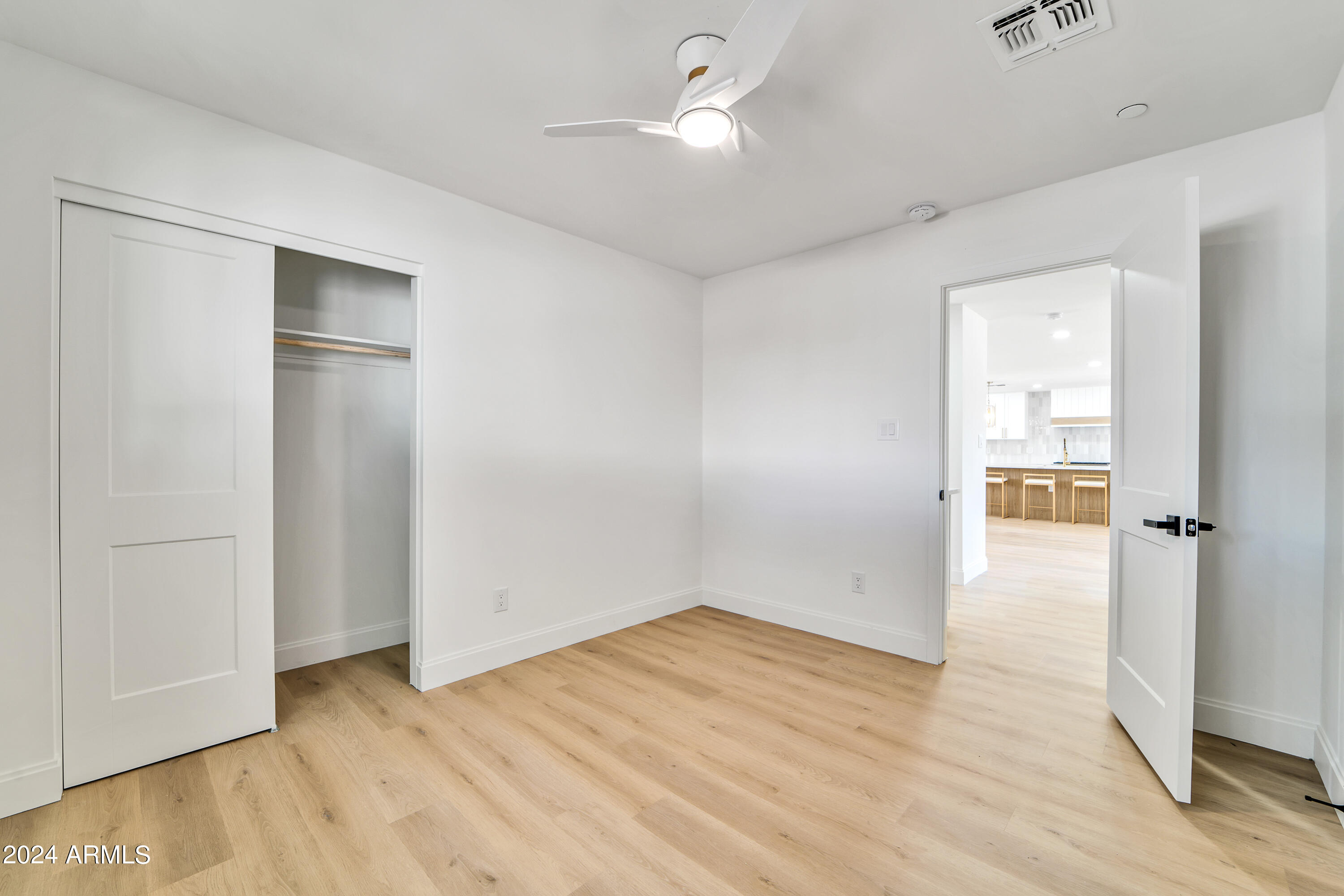 8032 E WILSHIRE Drive