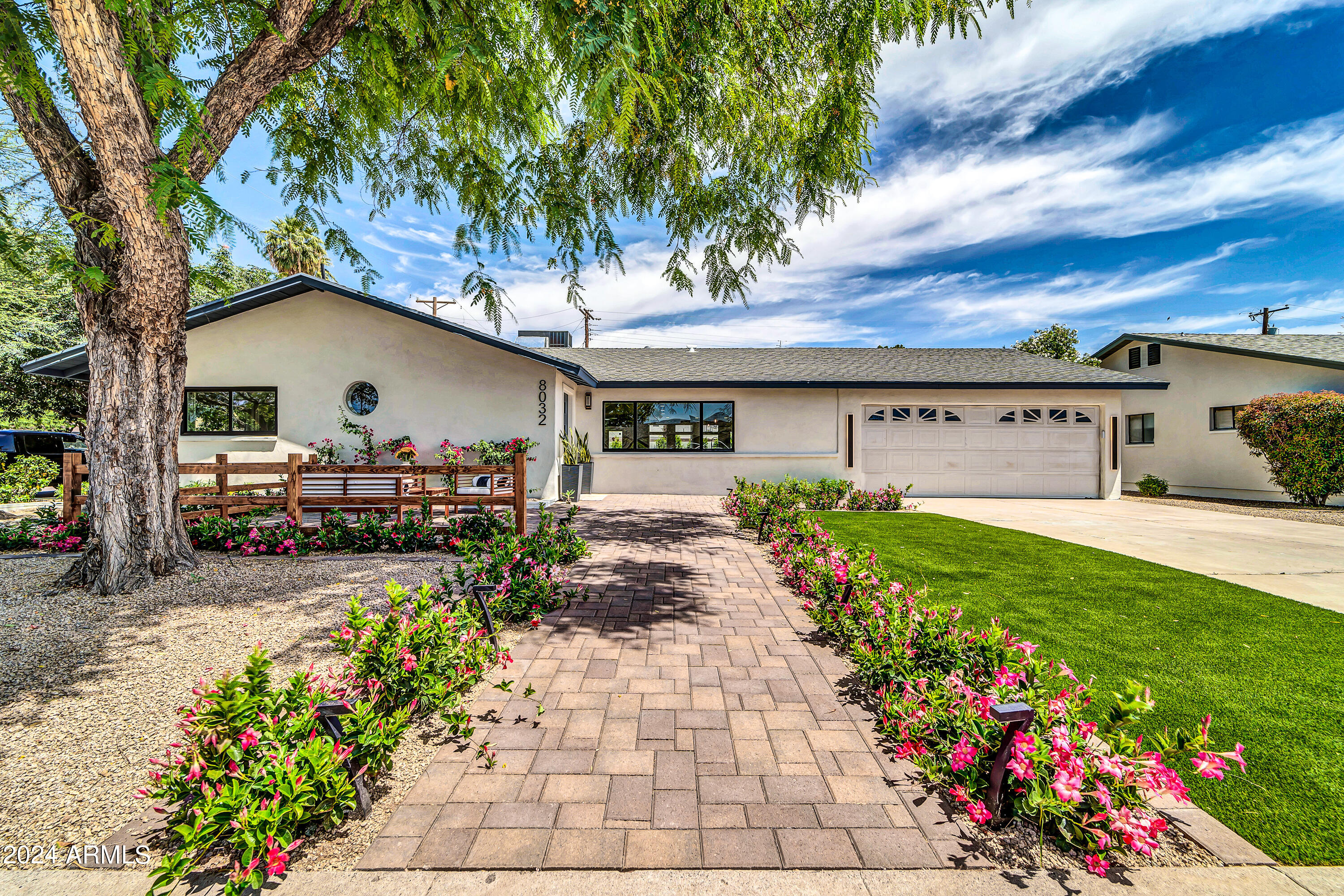 8032 E WILSHIRE Drive