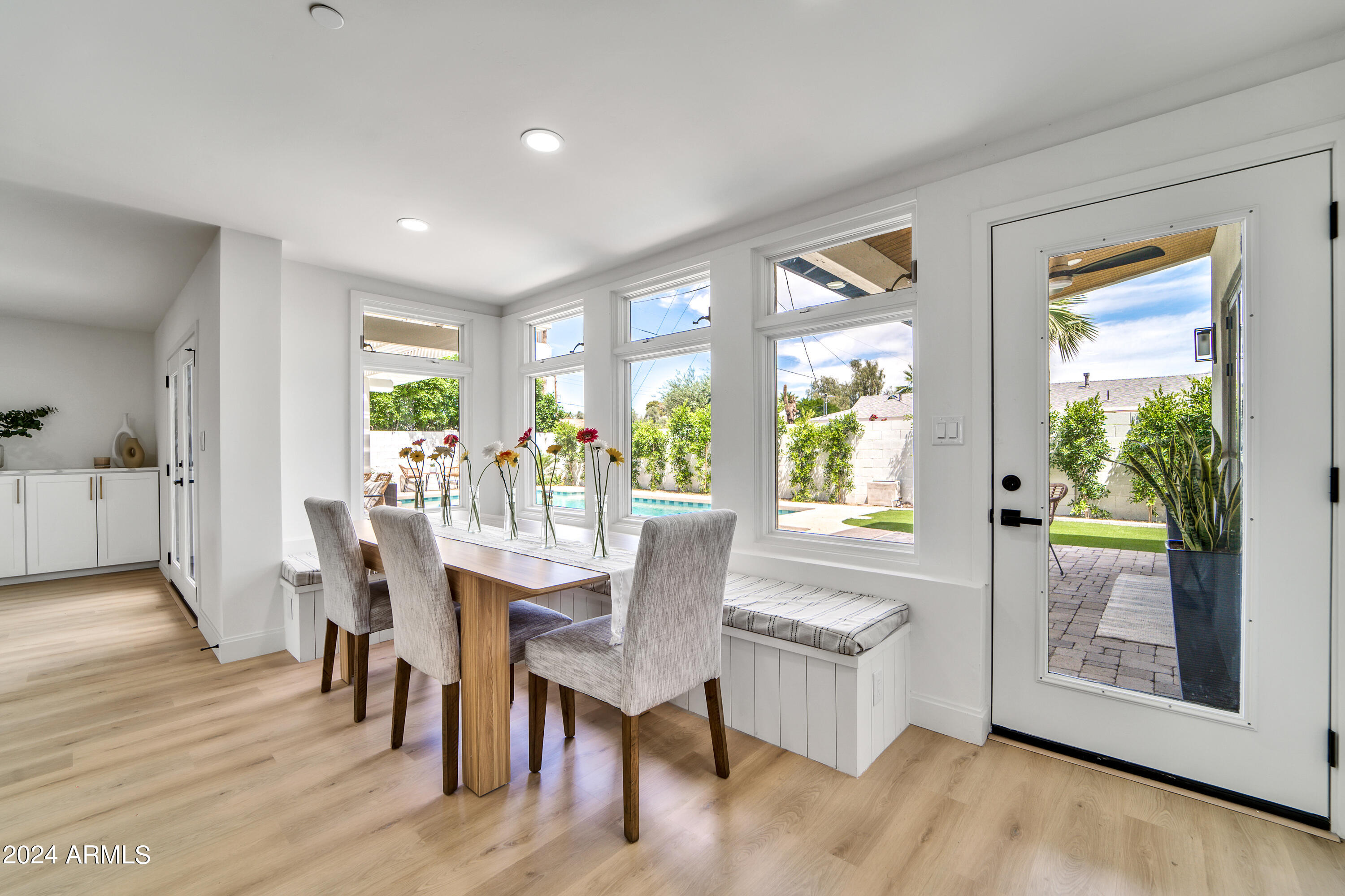 8032 E WILSHIRE Drive