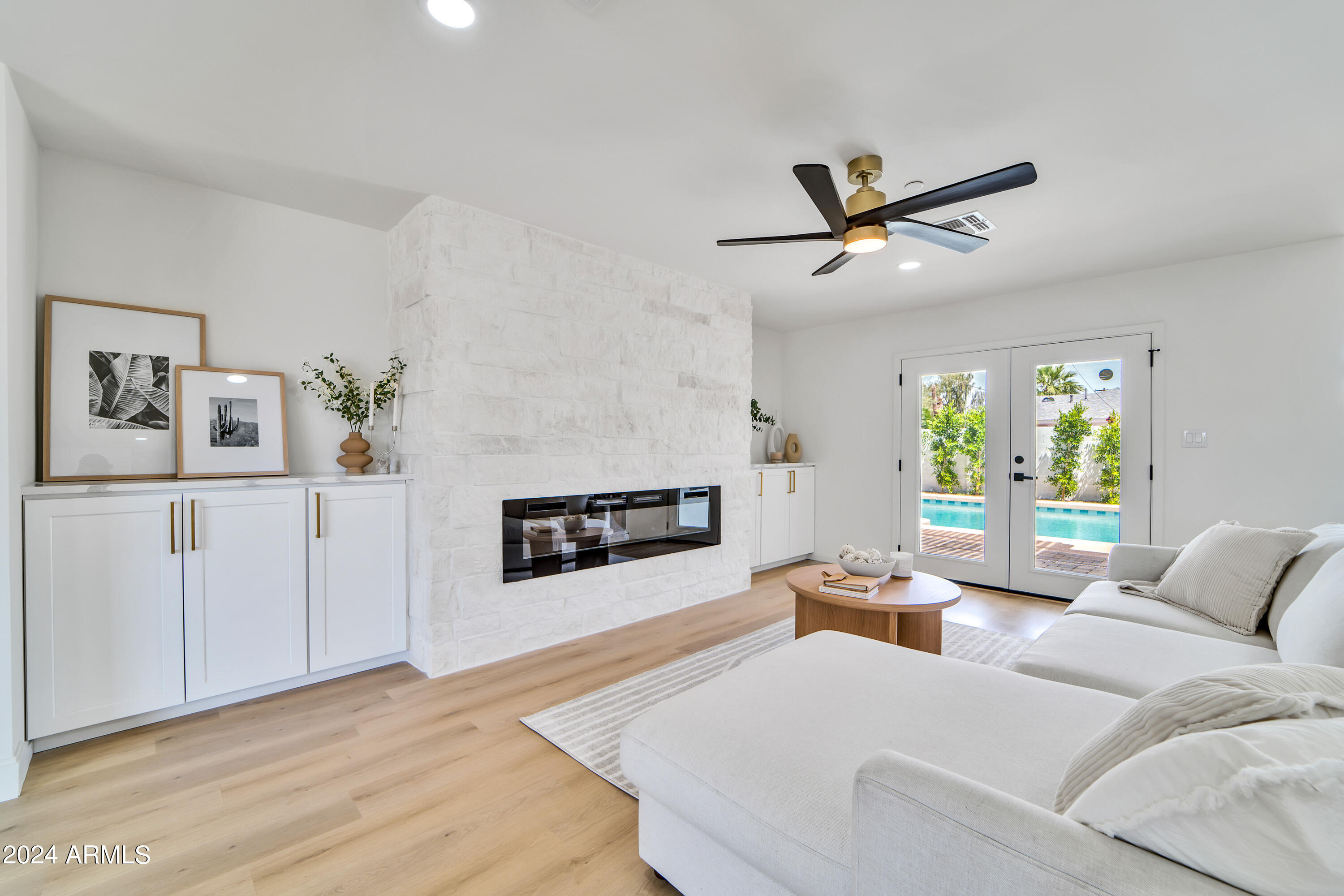 8032 E WILSHIRE Drive
