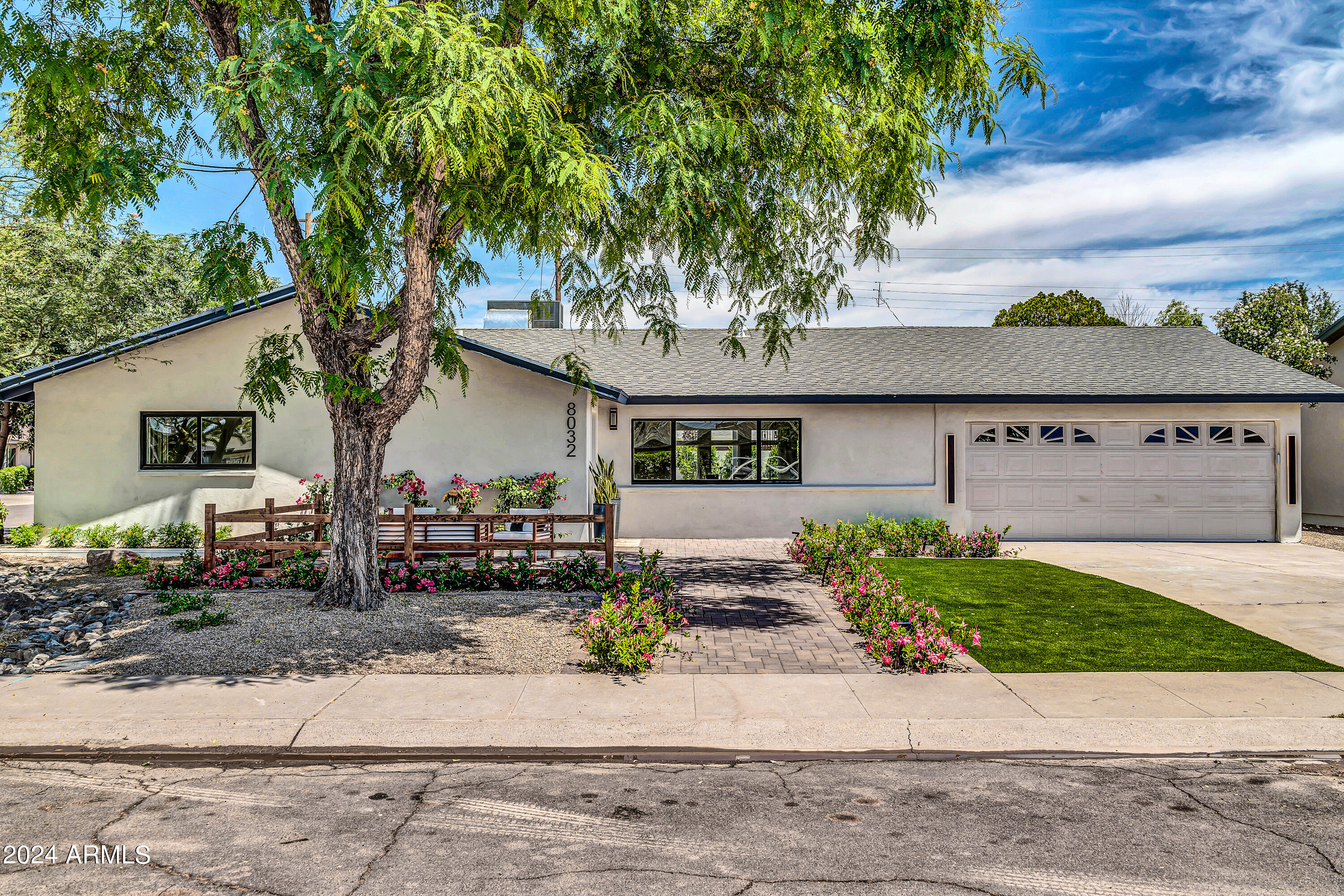 8032 E WILSHIRE Drive