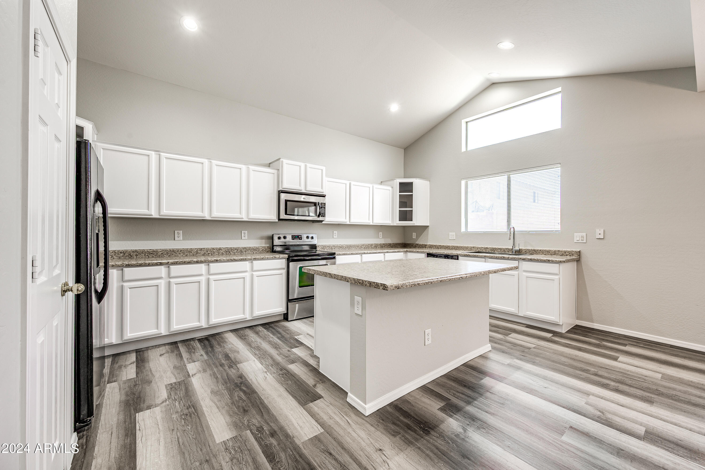 23582 W WAYLAND Drive