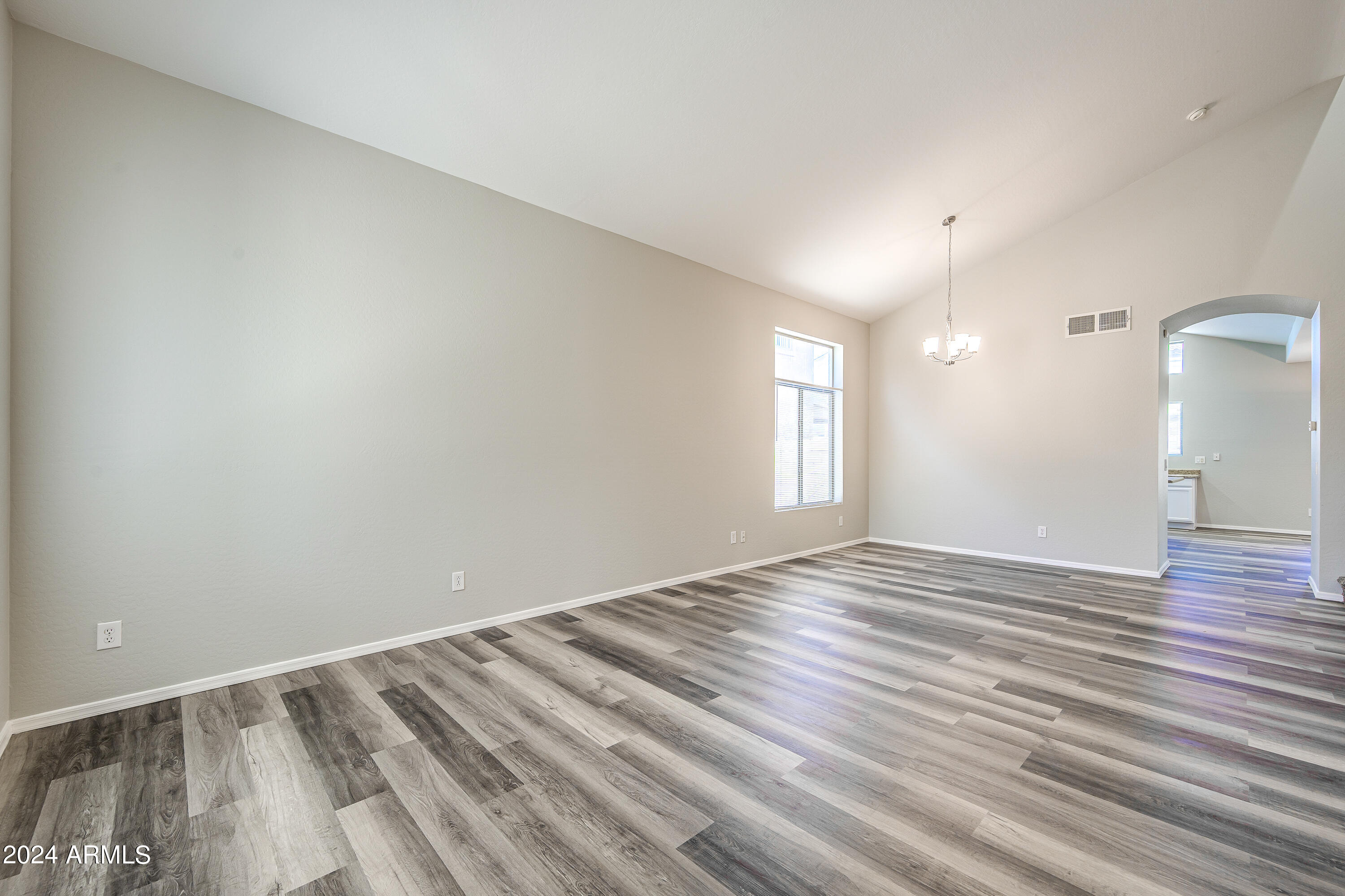 23582 W WAYLAND Drive