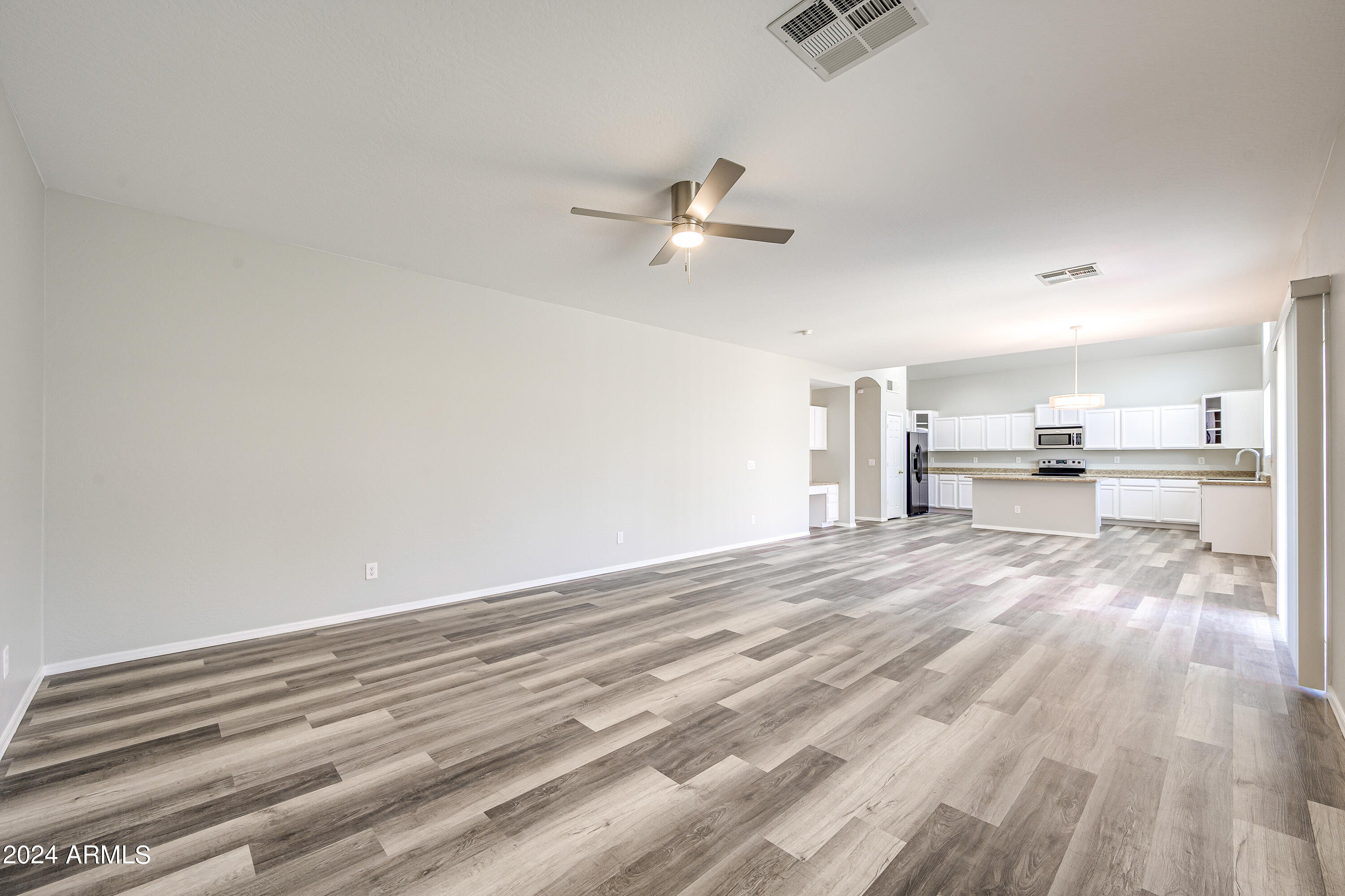 23582 W WAYLAND Drive