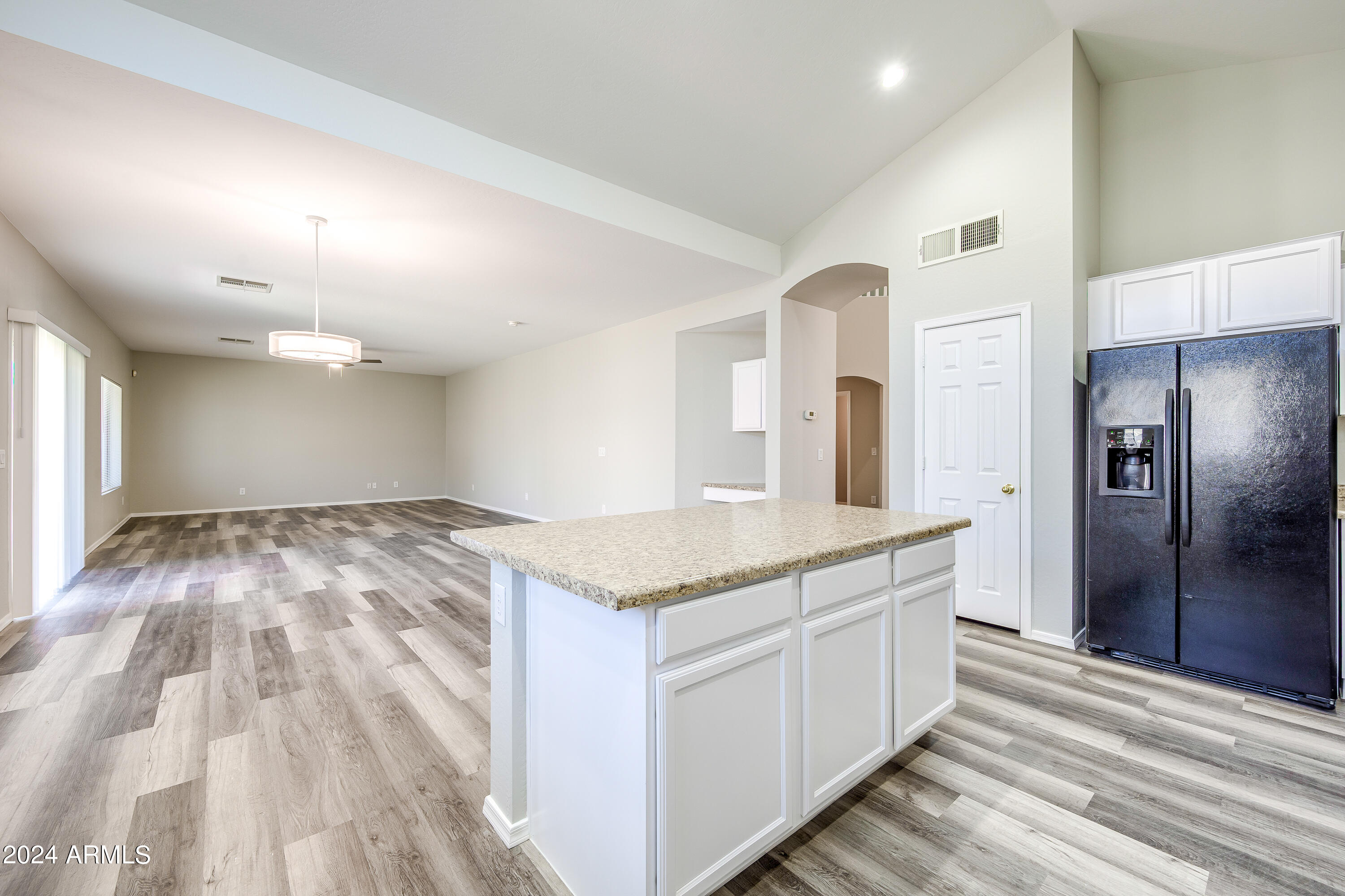 23582 W WAYLAND Drive