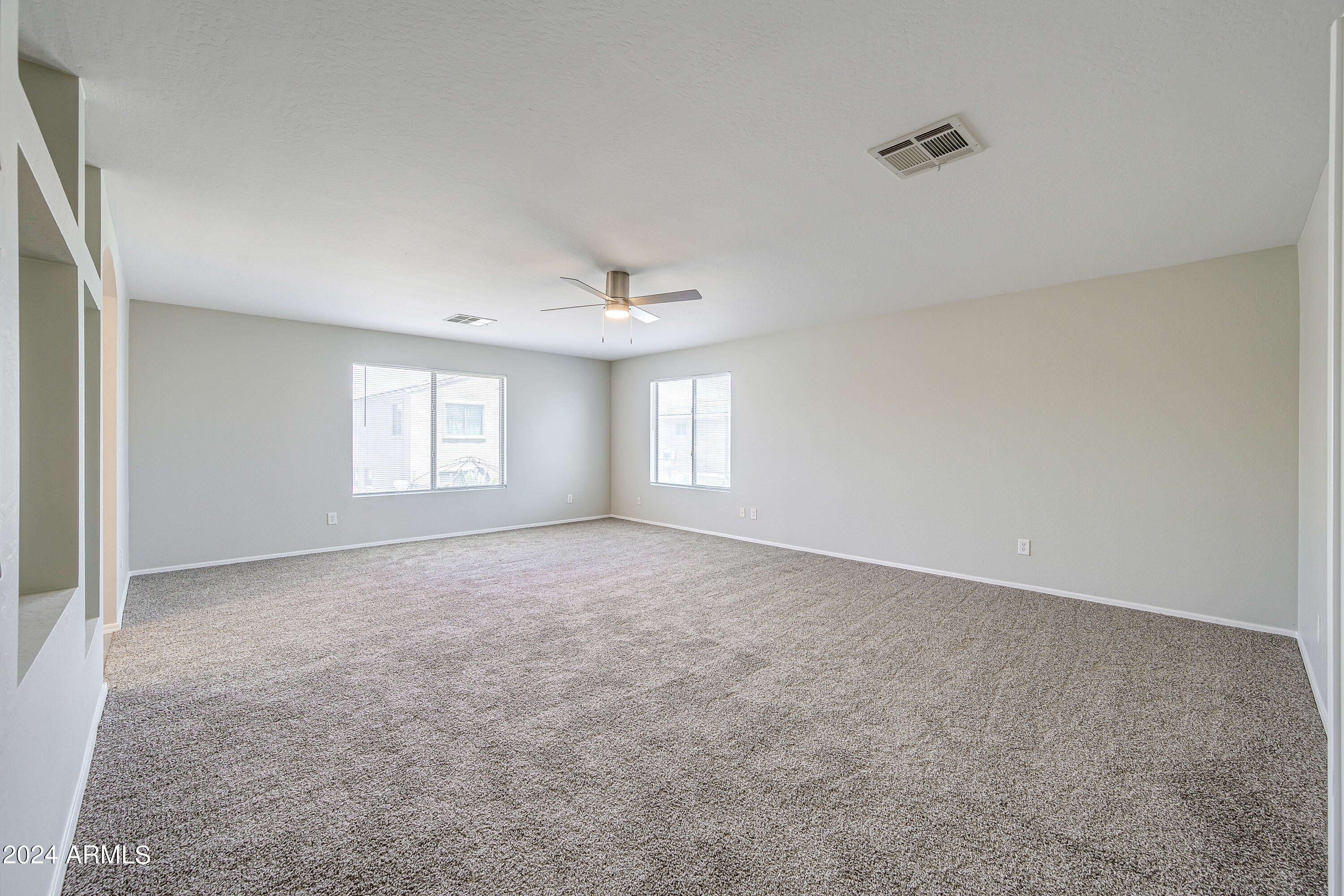 23582 W WAYLAND Drive