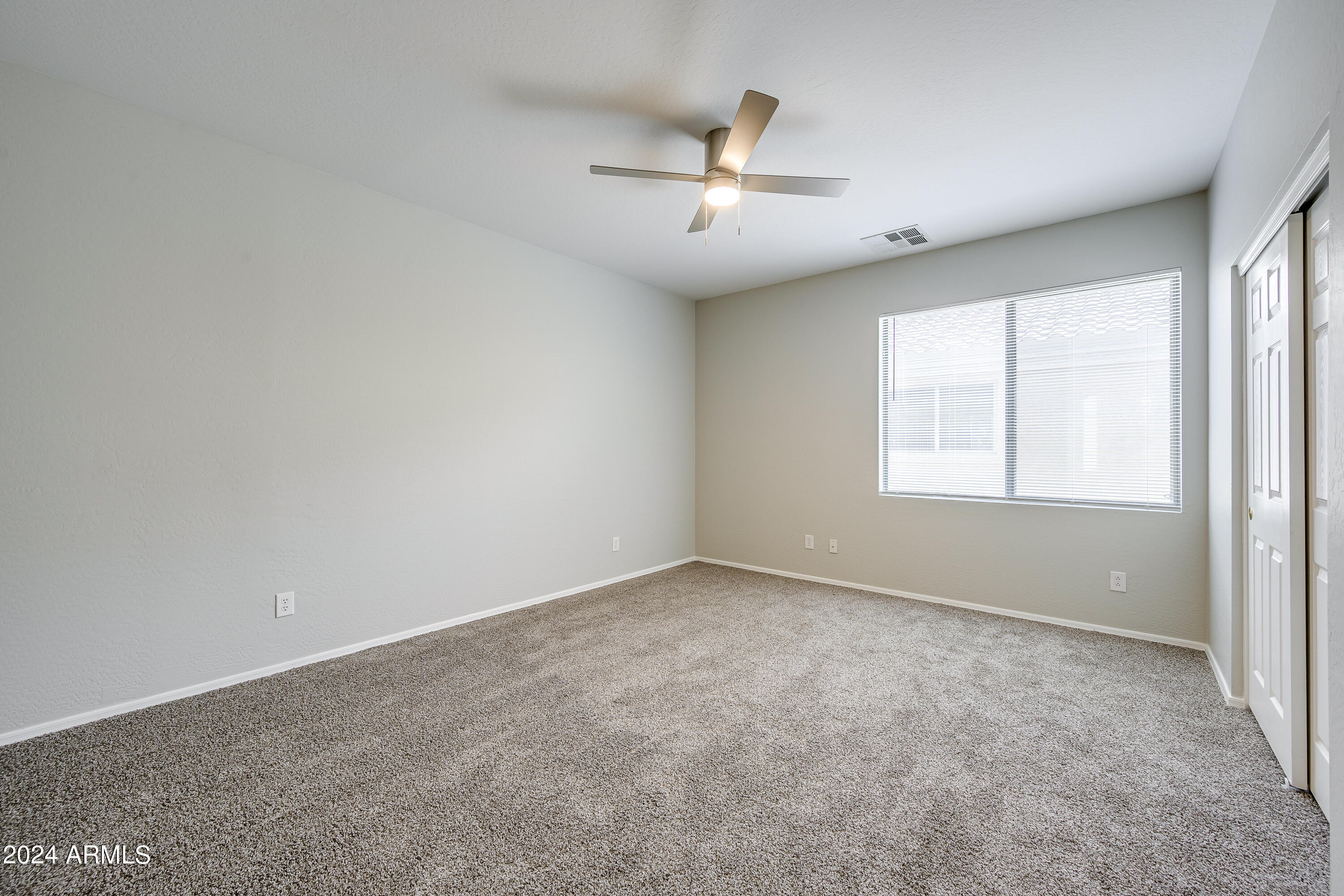 23582 W WAYLAND Drive