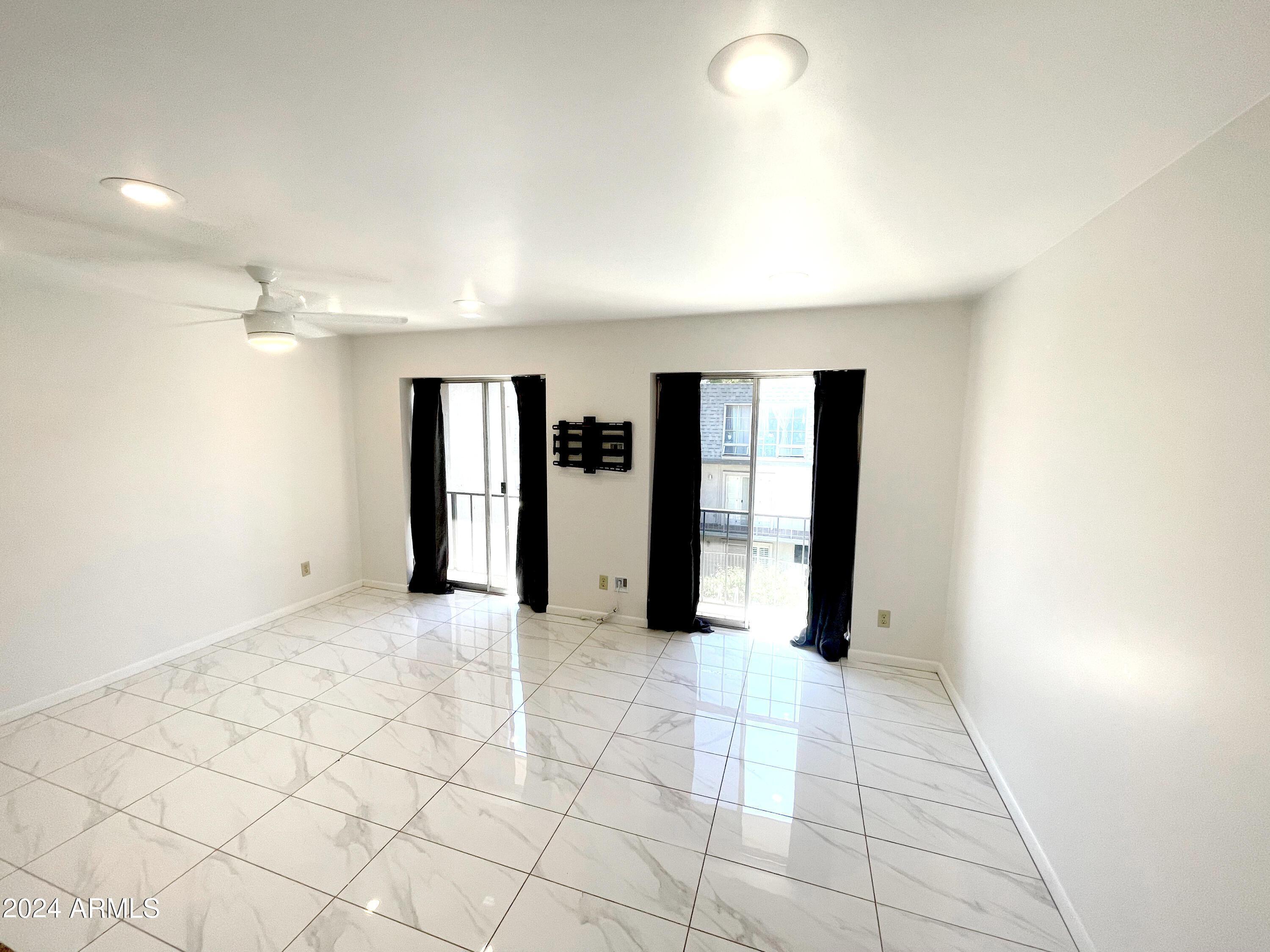 1016 E Osborn Road Unit F