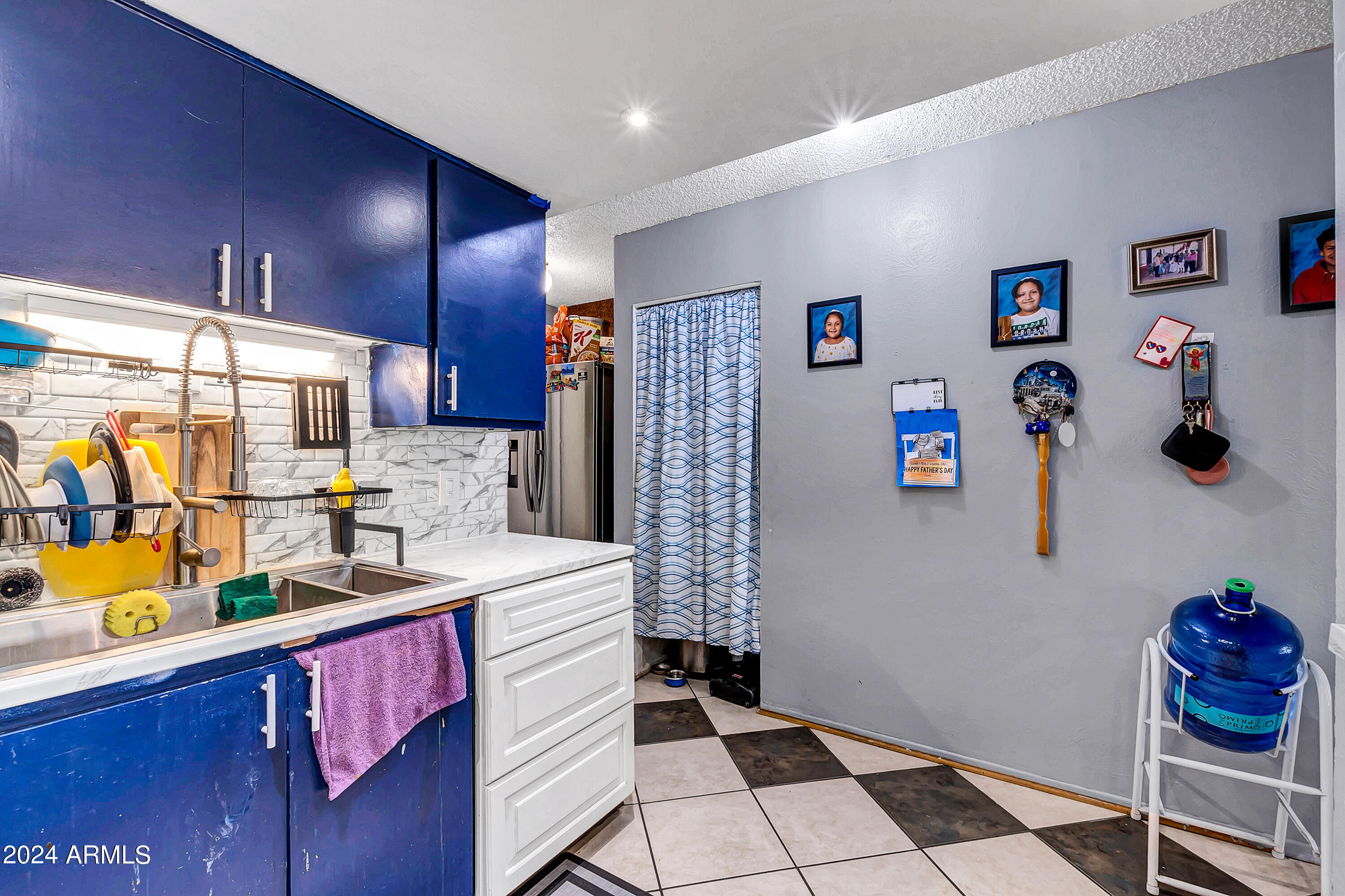 2631 W ROSE Lane # 1 Unit: B-1