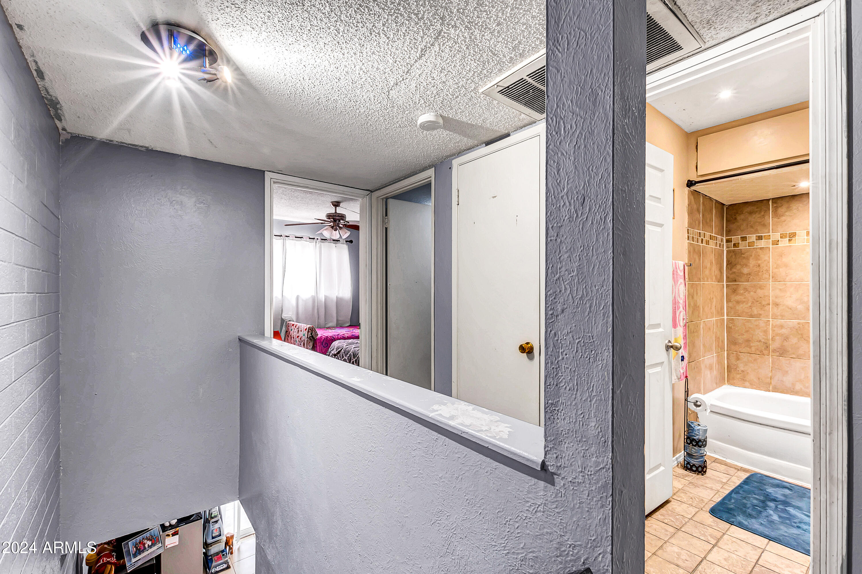 2631 W ROSE Lane # 1 Unit: B-1