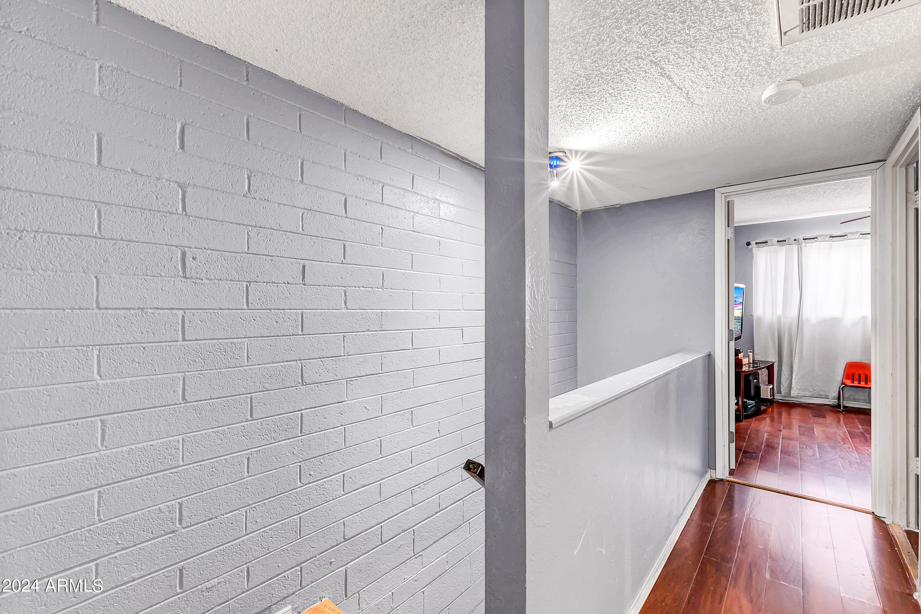 2631 W ROSE Lane # 1 Unit: B-1