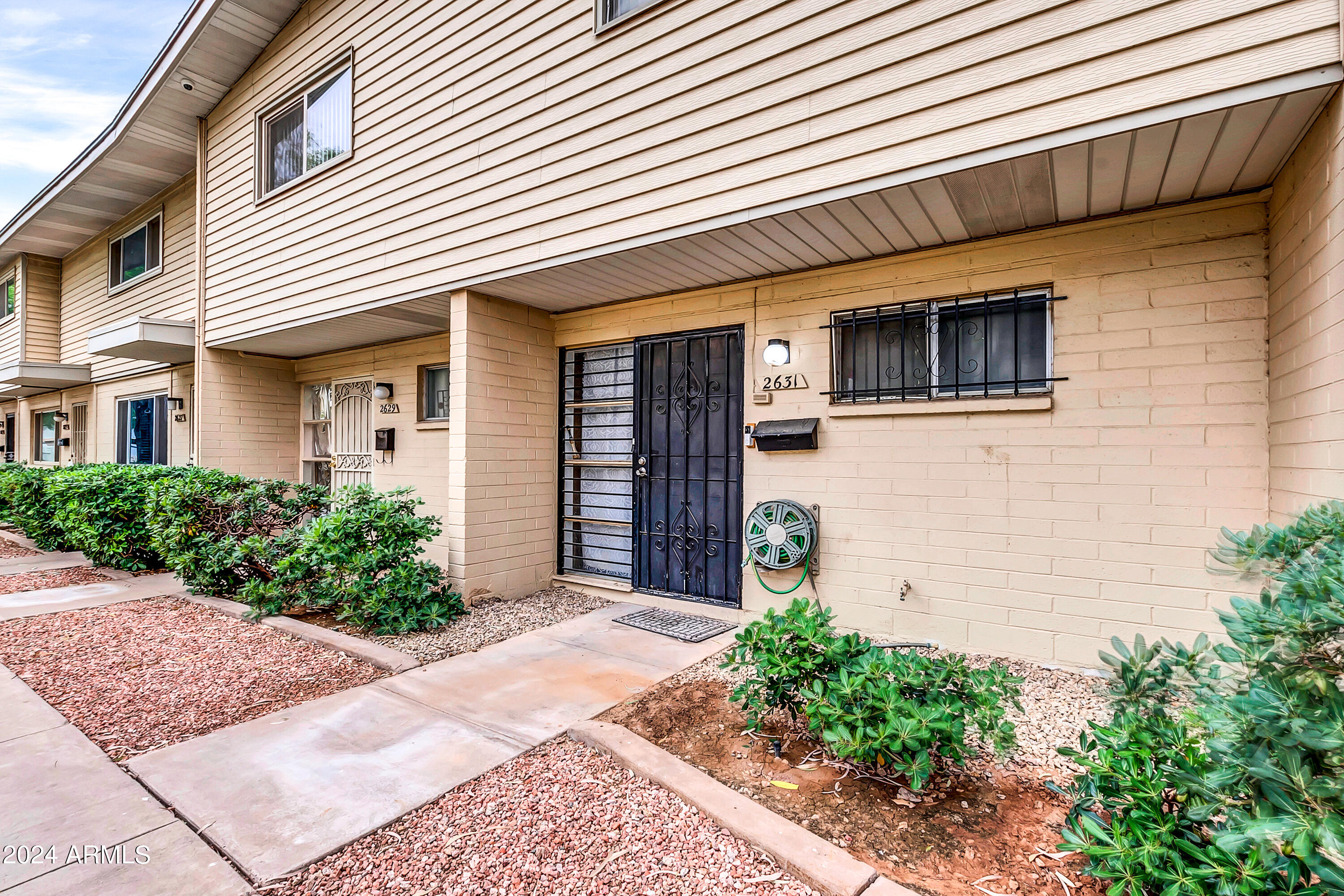 2631 W ROSE Lane # 1 Unit: B-1