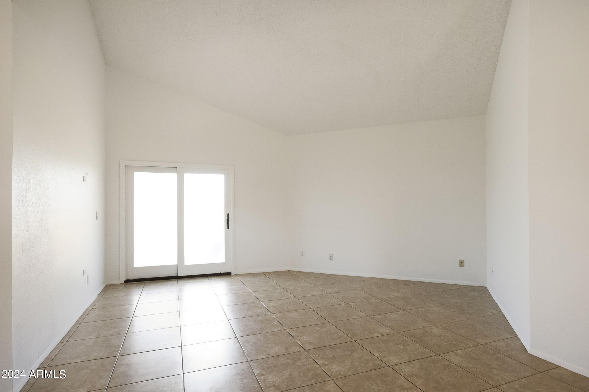 8236 W GREER Avenue