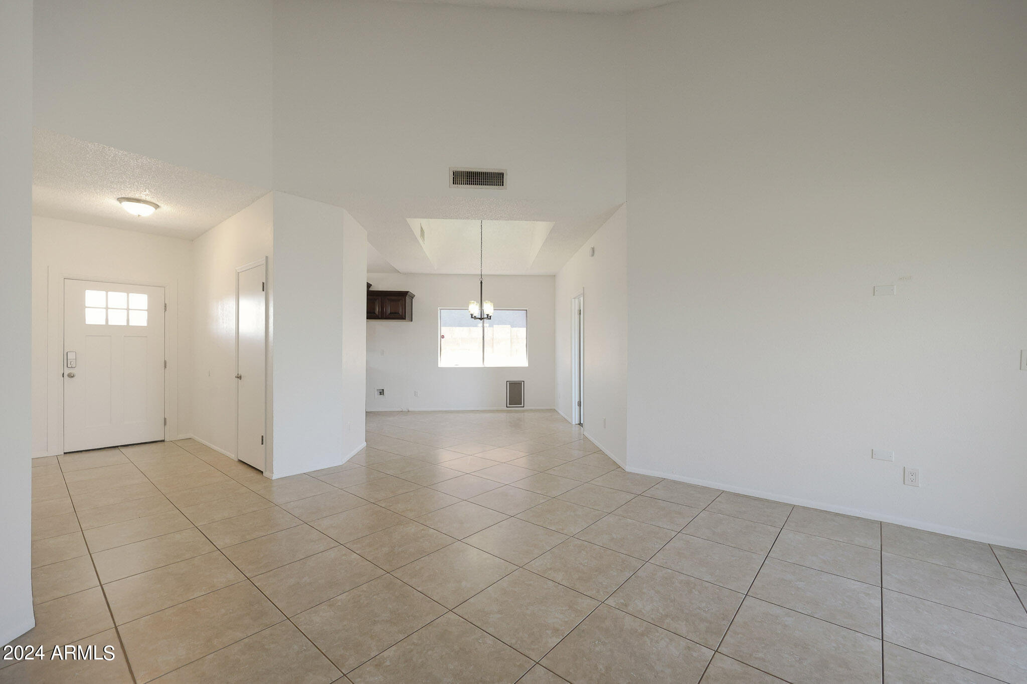 8236 W GREER Avenue