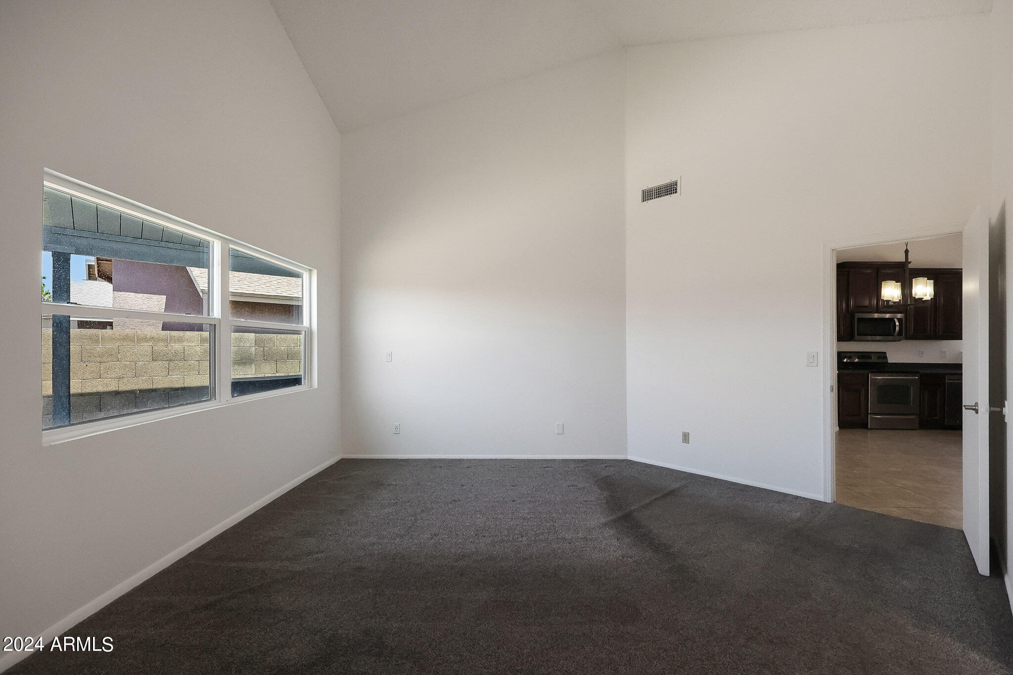 8236 W GREER Avenue