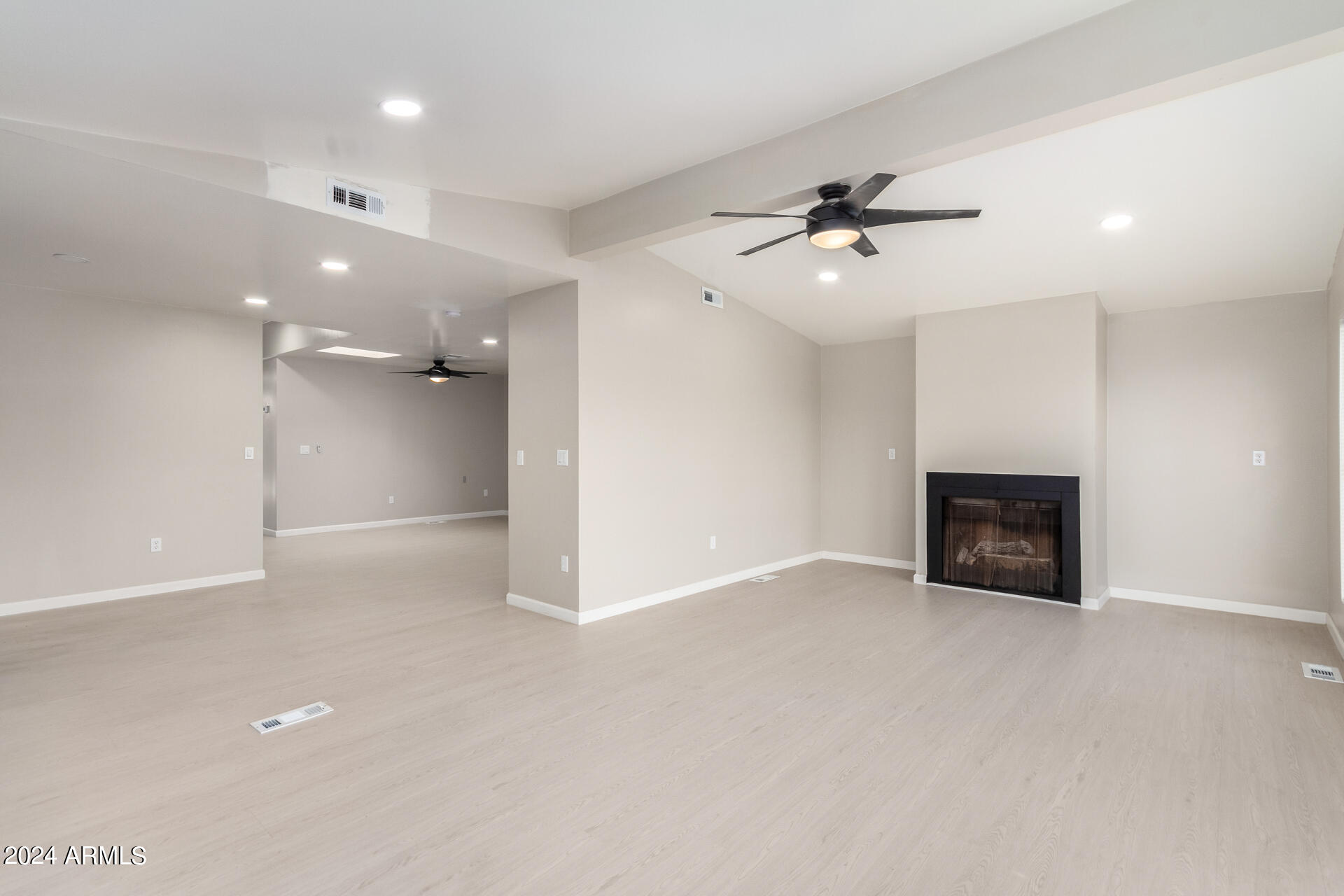 303 E SOUTH MOUNTAIN Avenue # 5