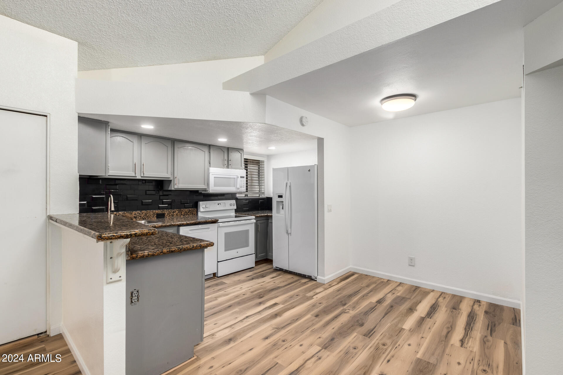 16402 N 31st Street # 212