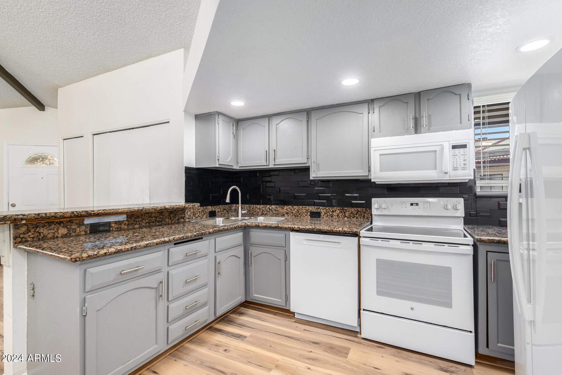 16402 N 31st Street # 212