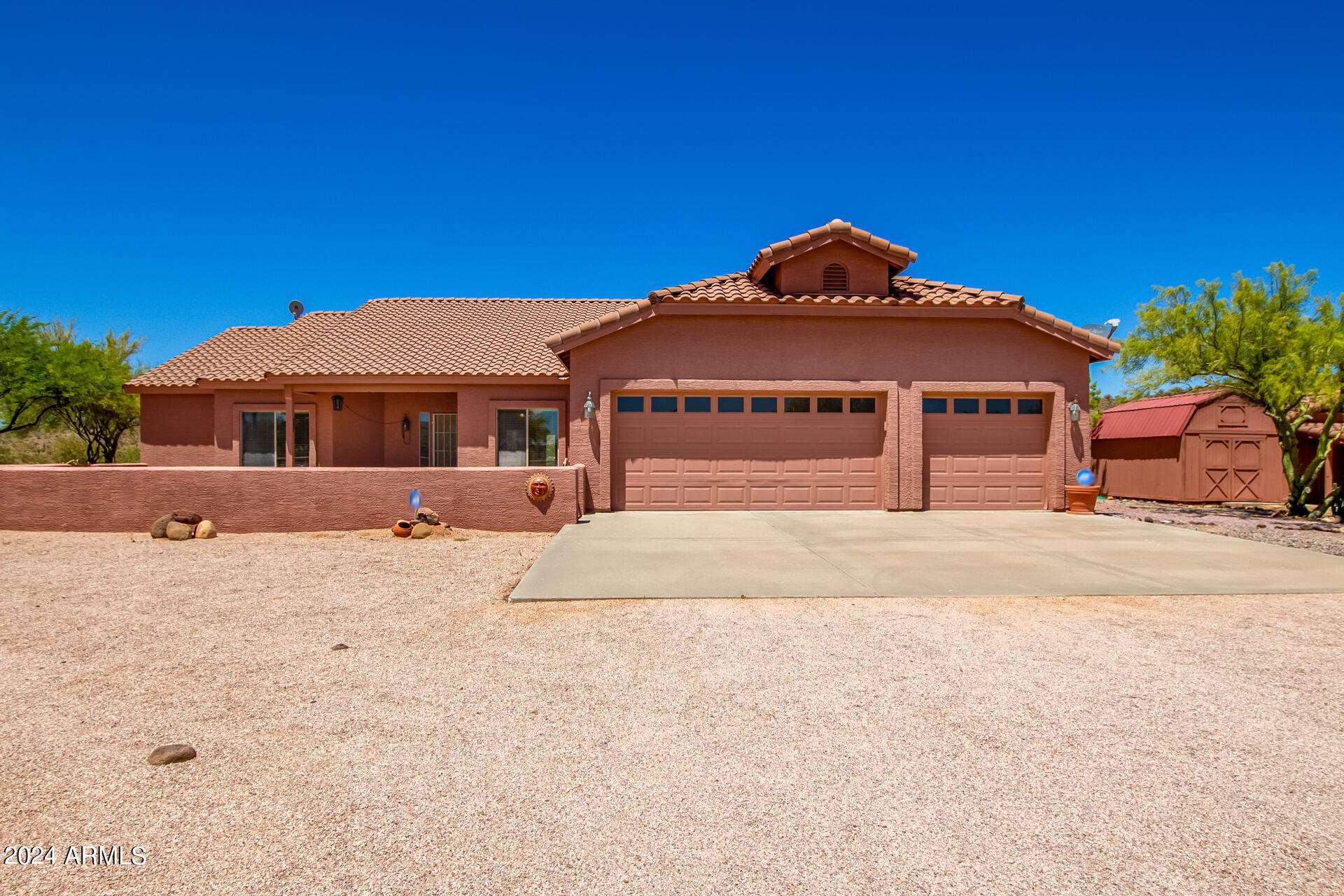 18530 W MOONLIGHT MESA Road