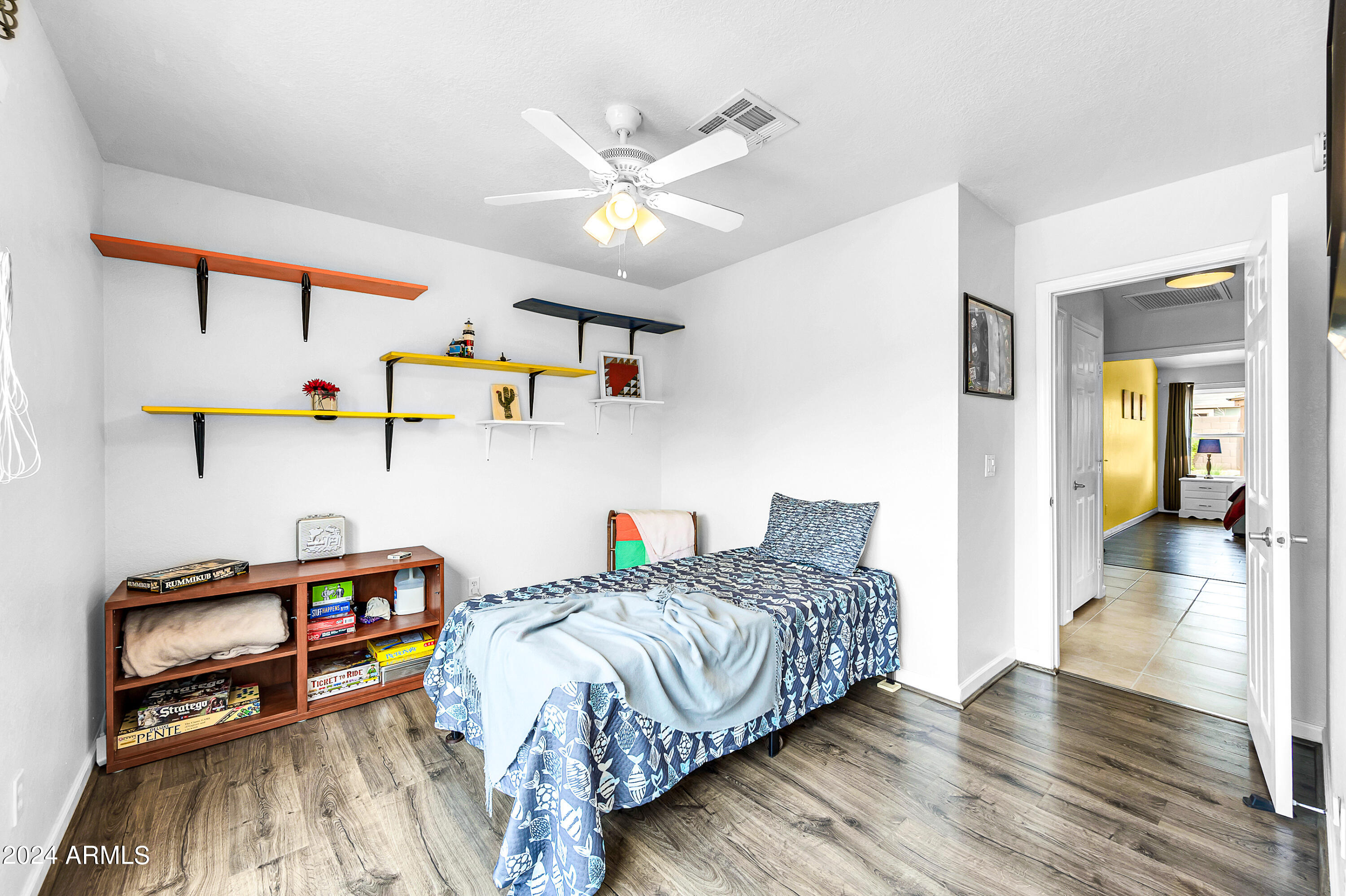 8332 W LARKSPUR Drive