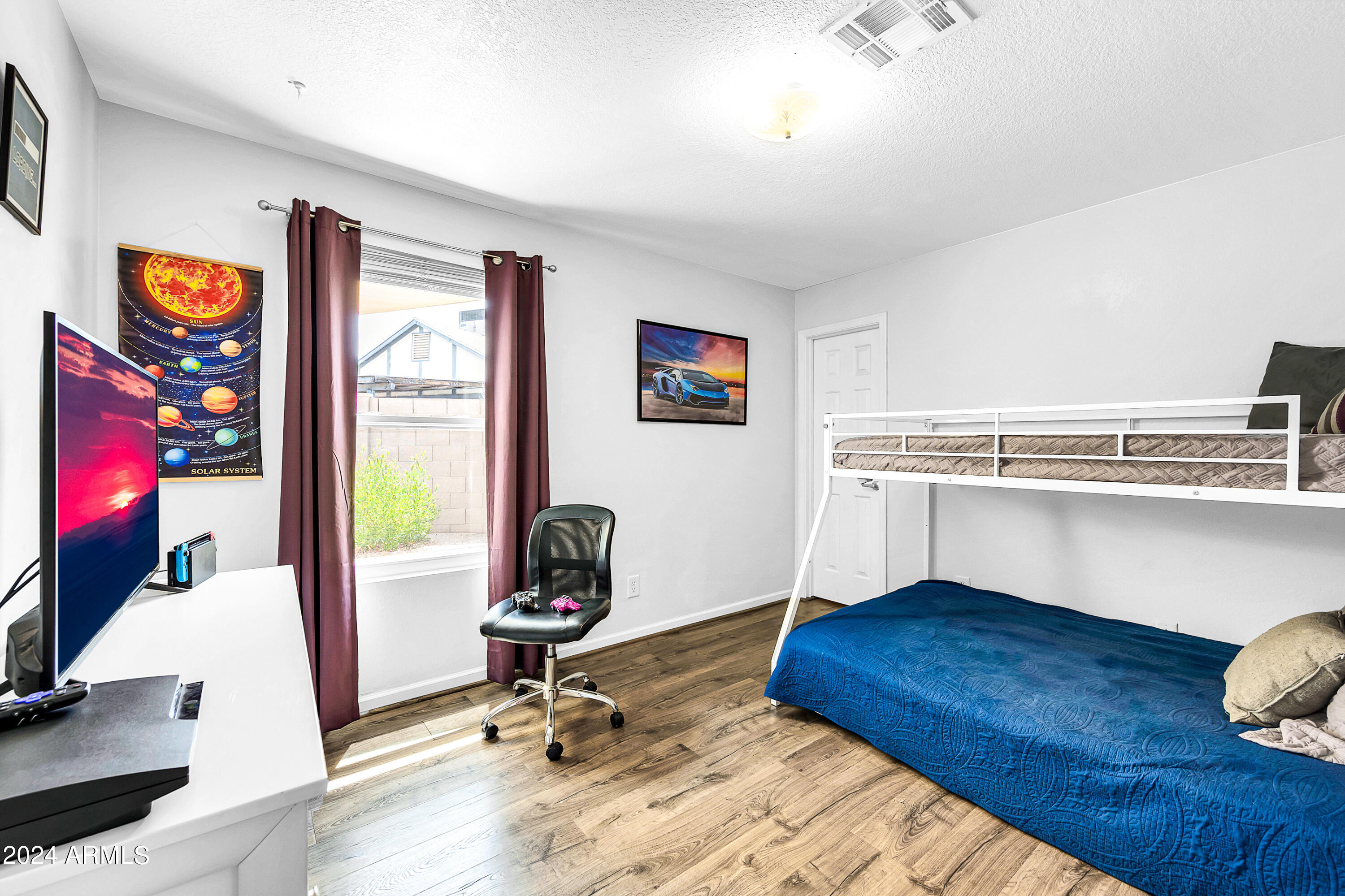 8332 W LARKSPUR Drive