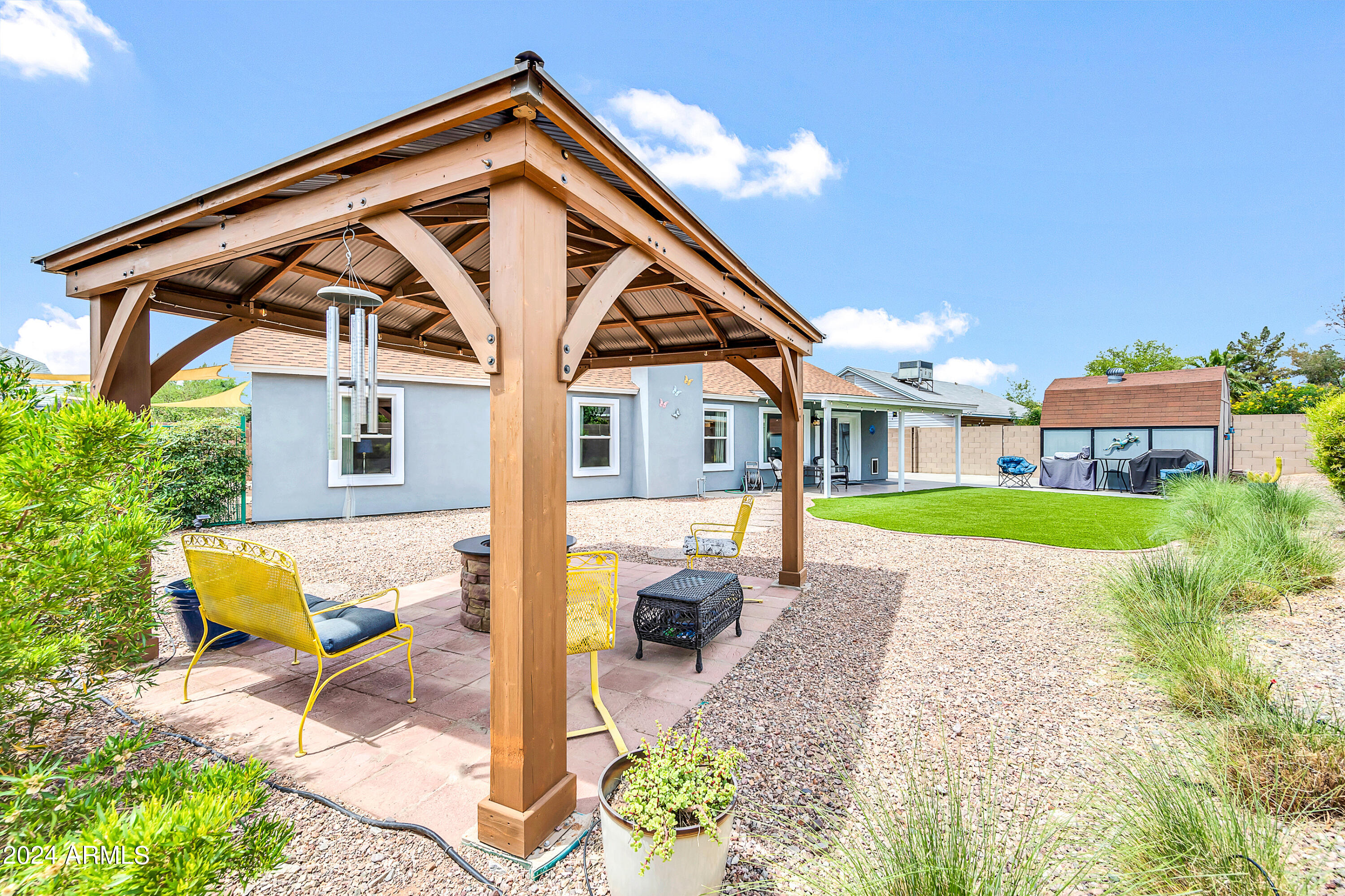 8332 W LARKSPUR Drive