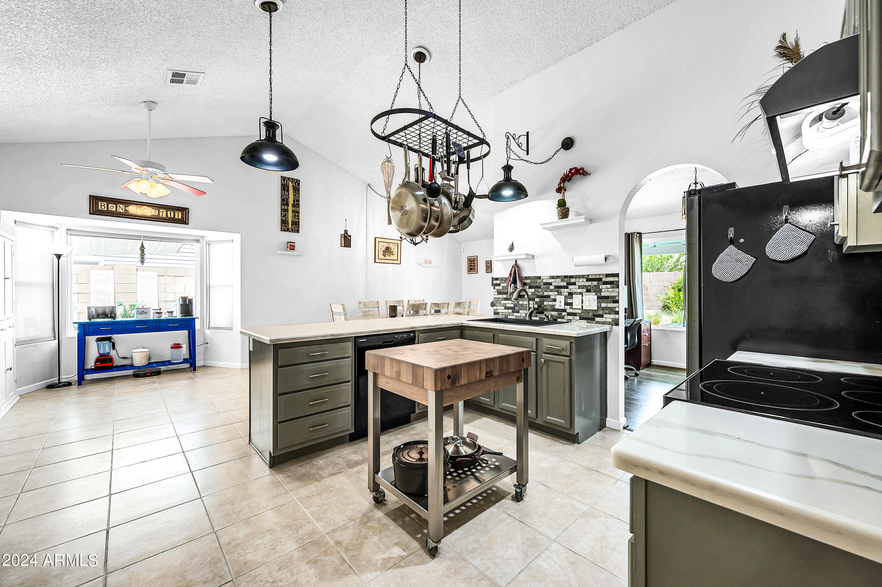 8332 W LARKSPUR Drive