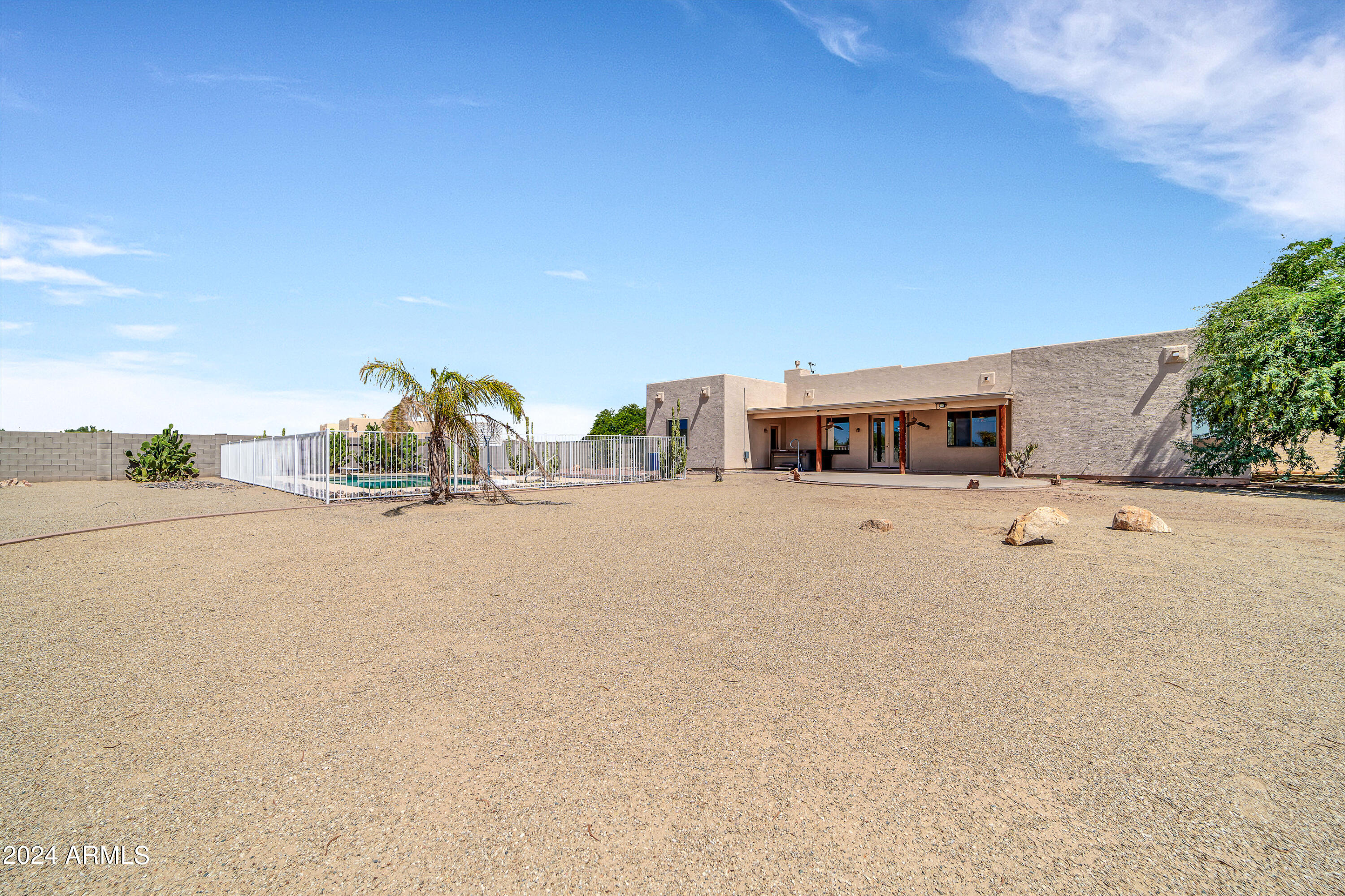 24919 W QUAILS NEST Lane
