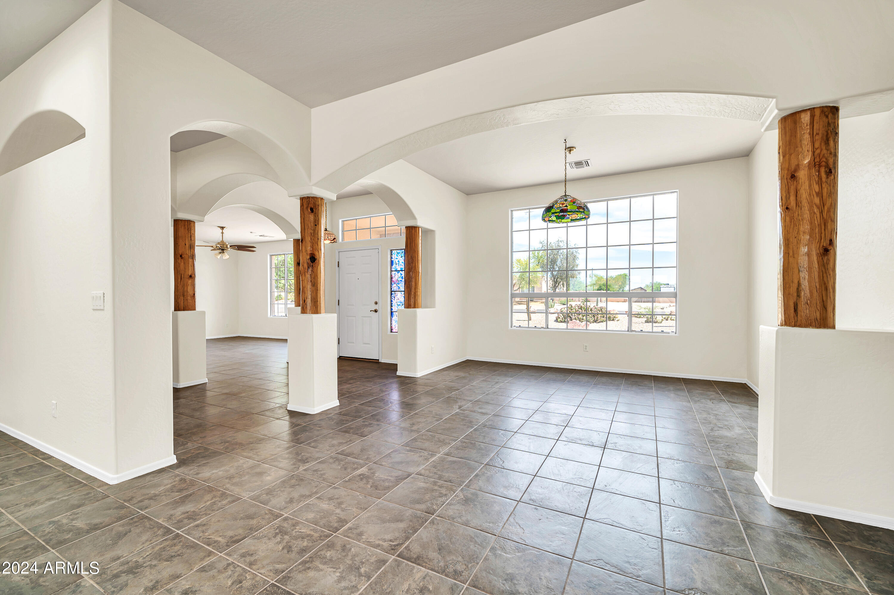 24919 W QUAILS NEST Lane