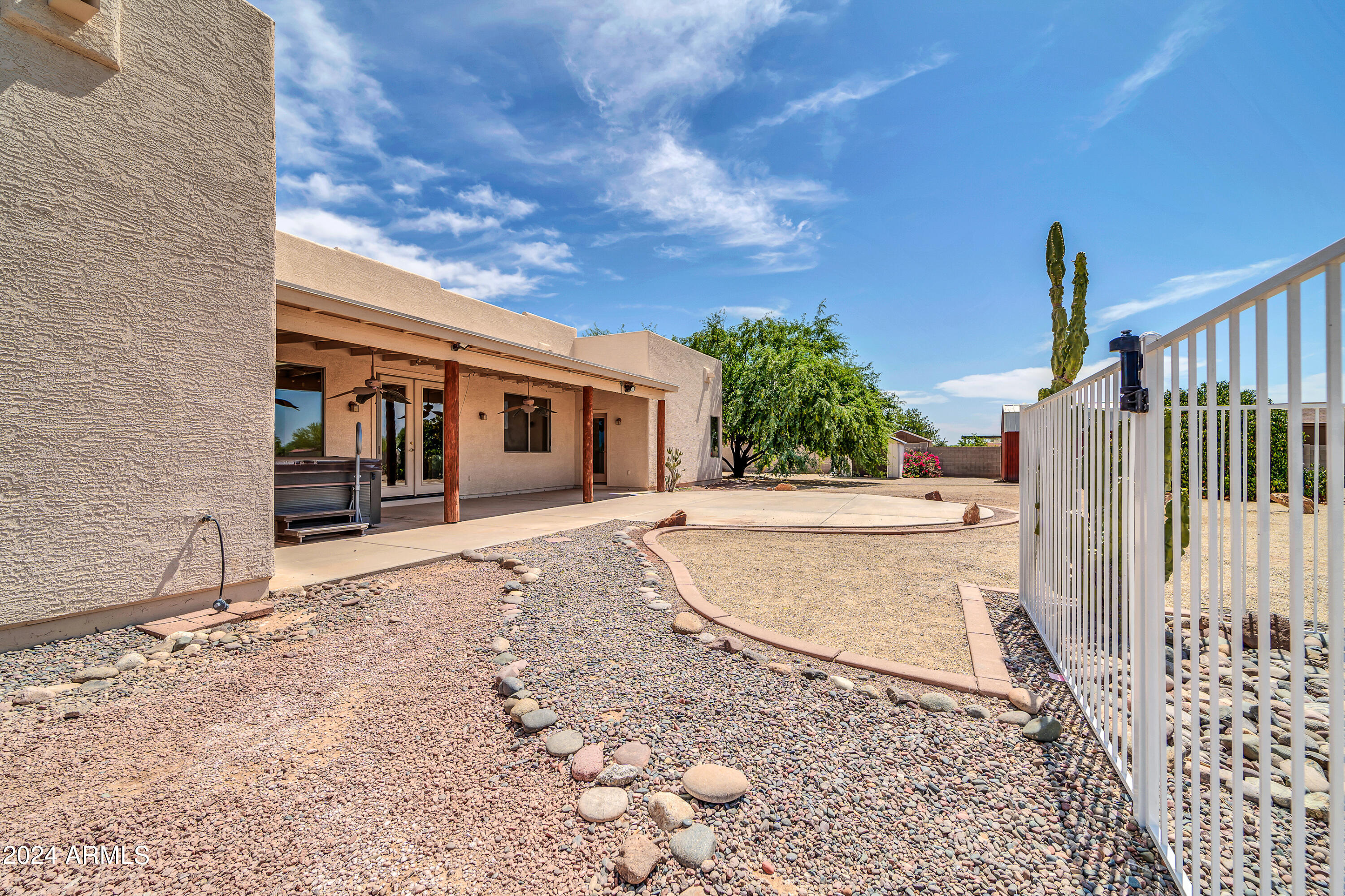 24919 W QUAILS NEST Lane