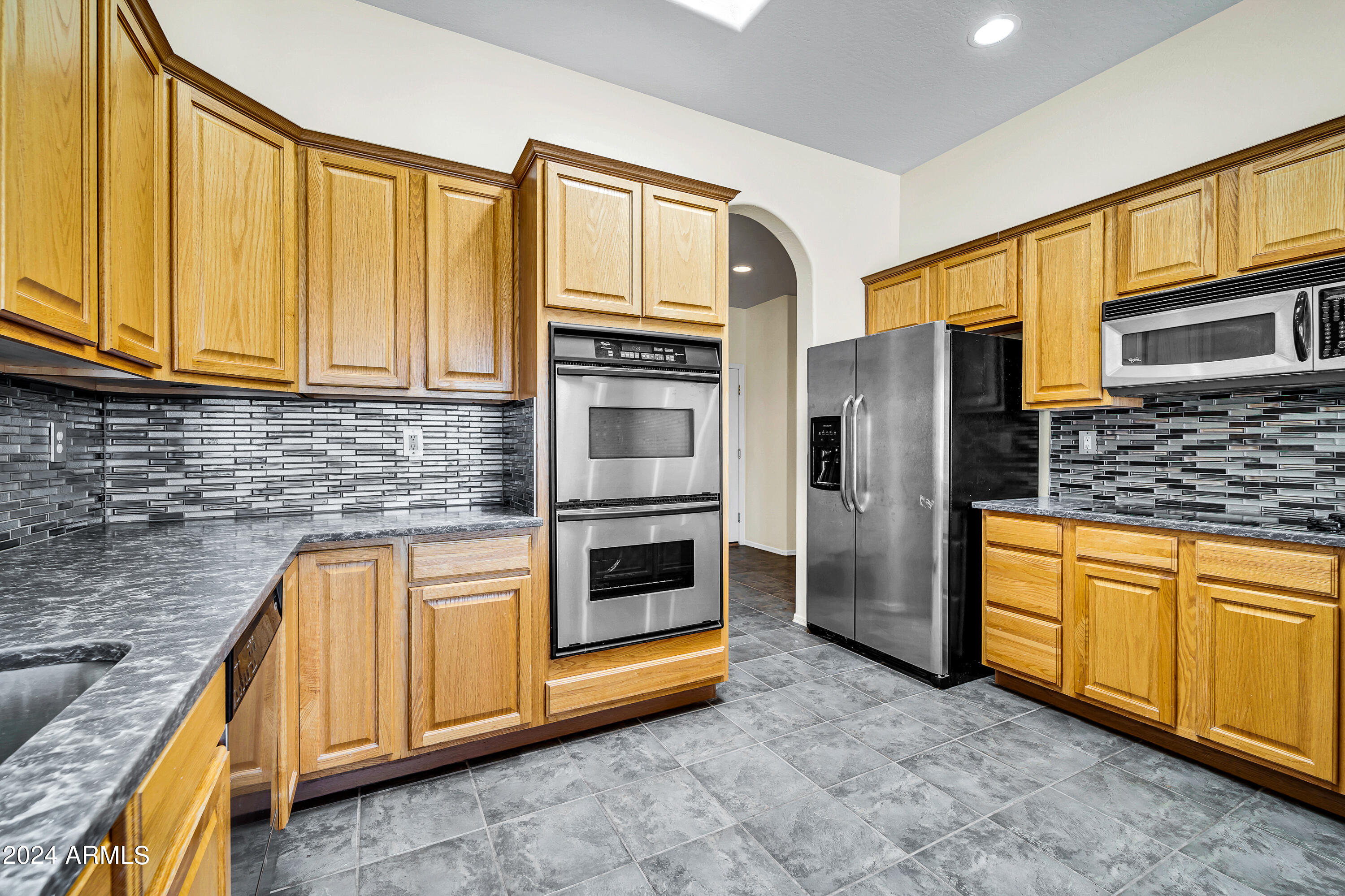 24919 W QUAILS NEST Lane