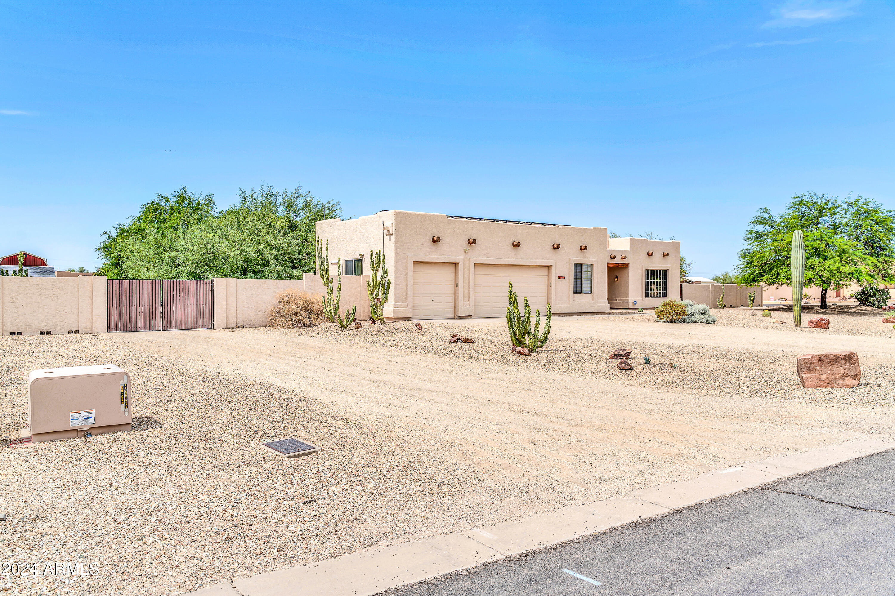 24919 W QUAILS NEST Lane