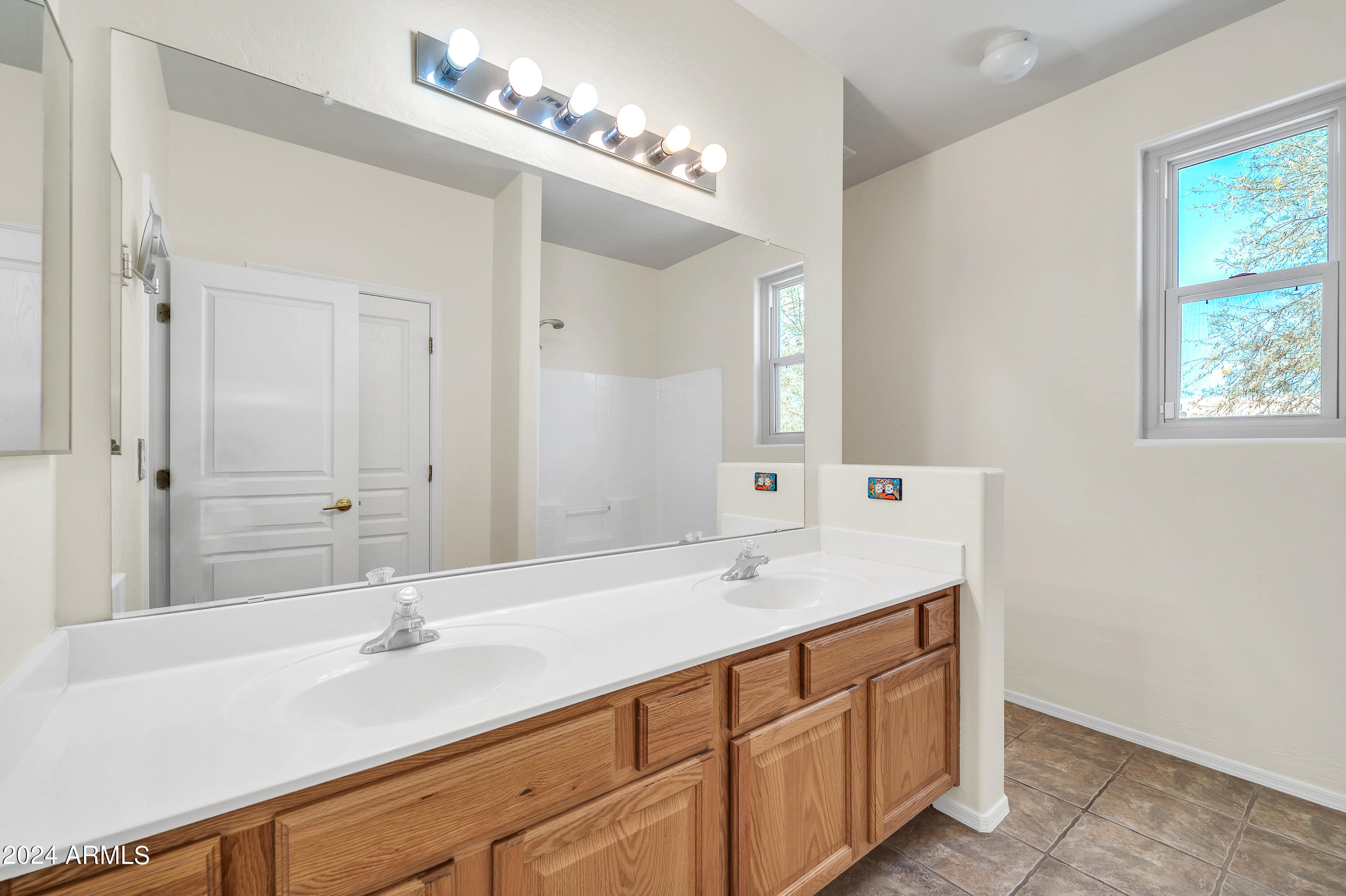 24919 W QUAILS NEST Lane