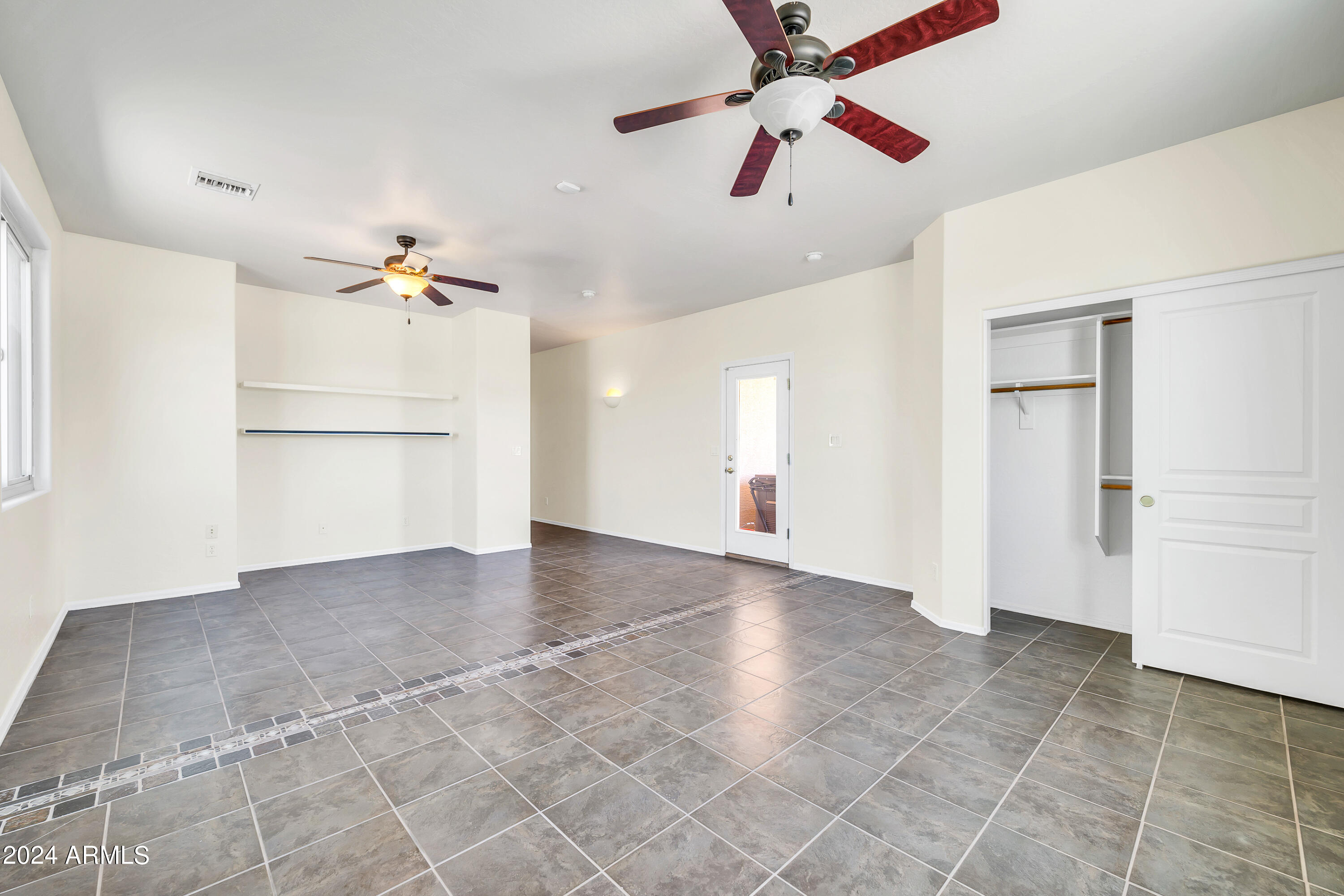24919 W QUAILS NEST Lane