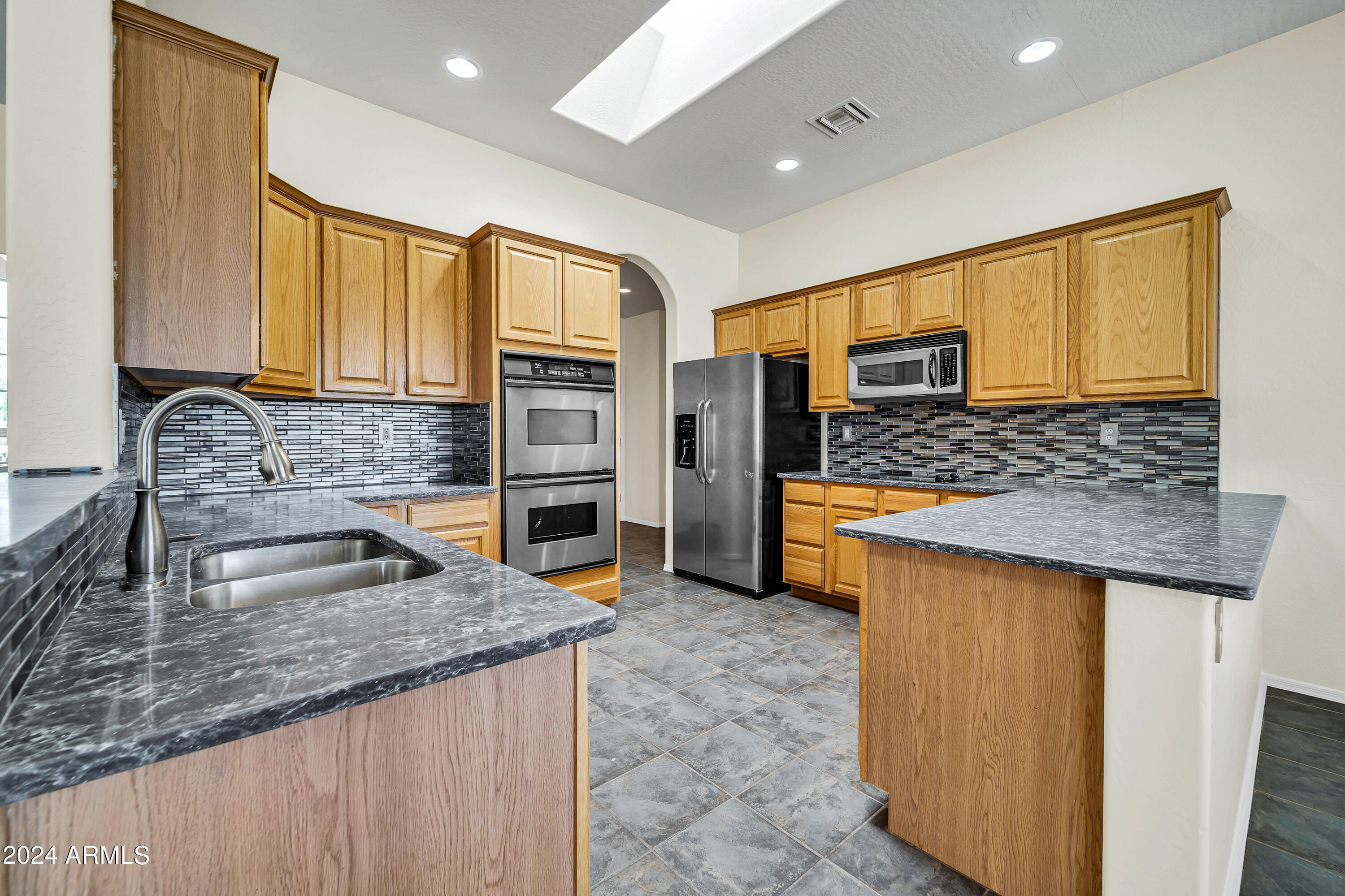 24919 W QUAILS NEST Lane