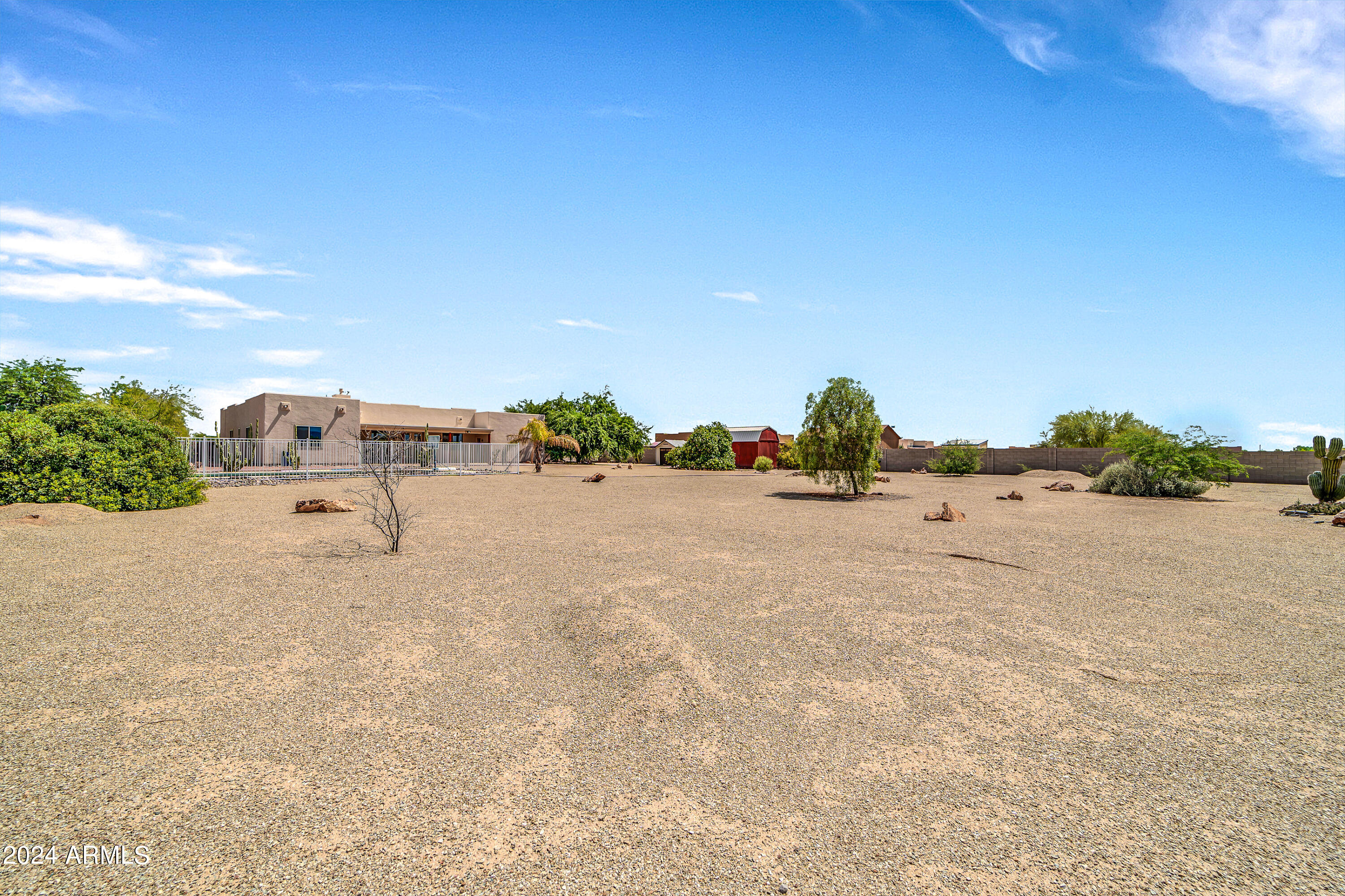 24919 W QUAILS NEST Lane