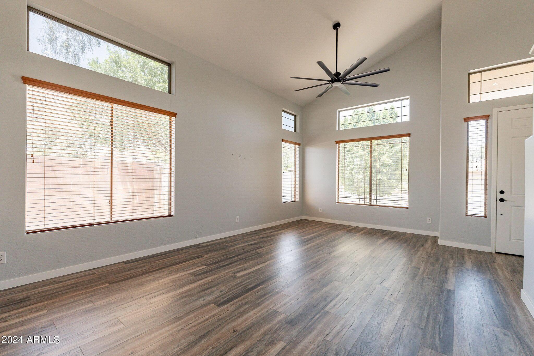 3243 E Canyon Creek Drive