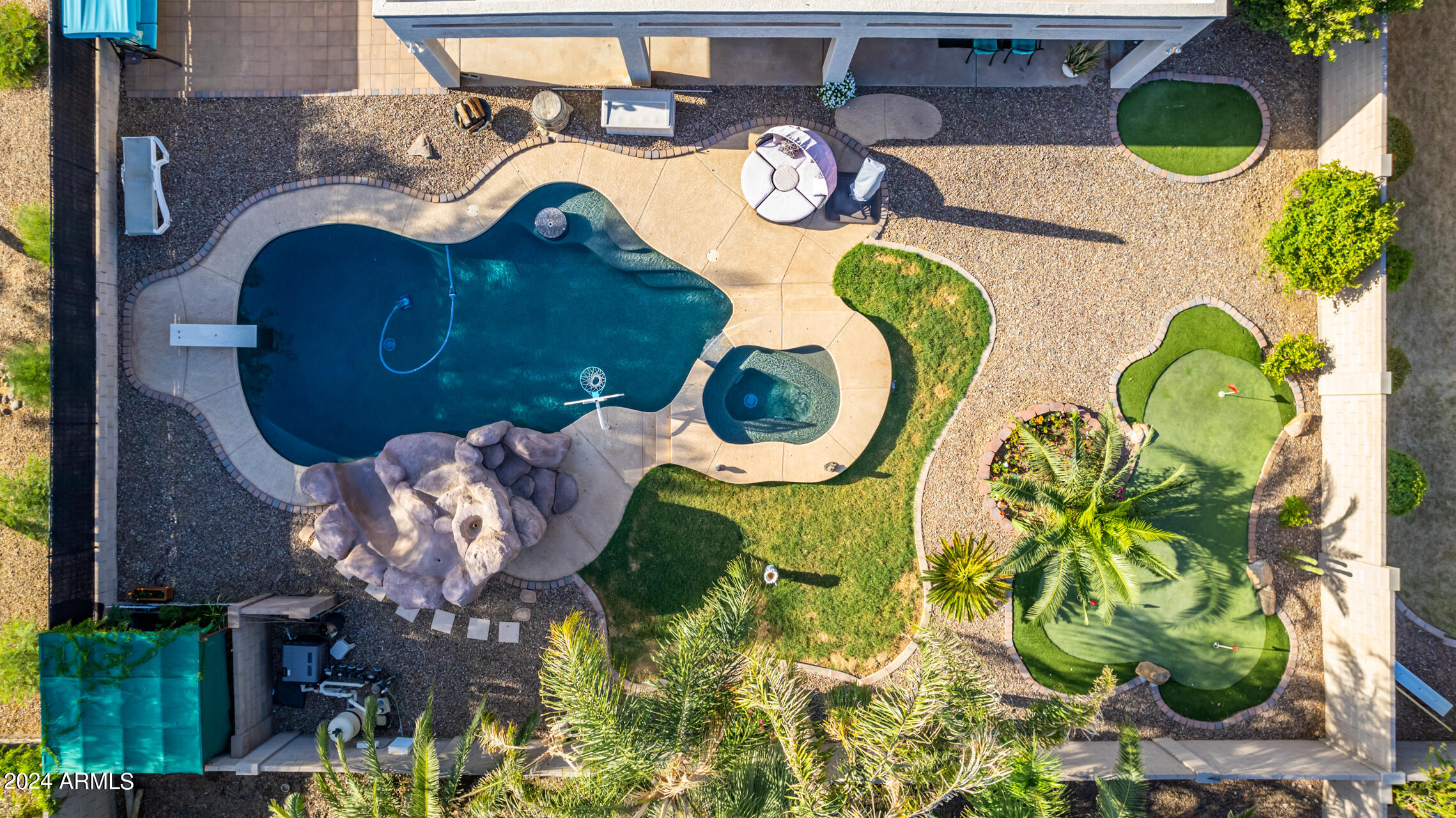 11401 E SHERIDAN Circle