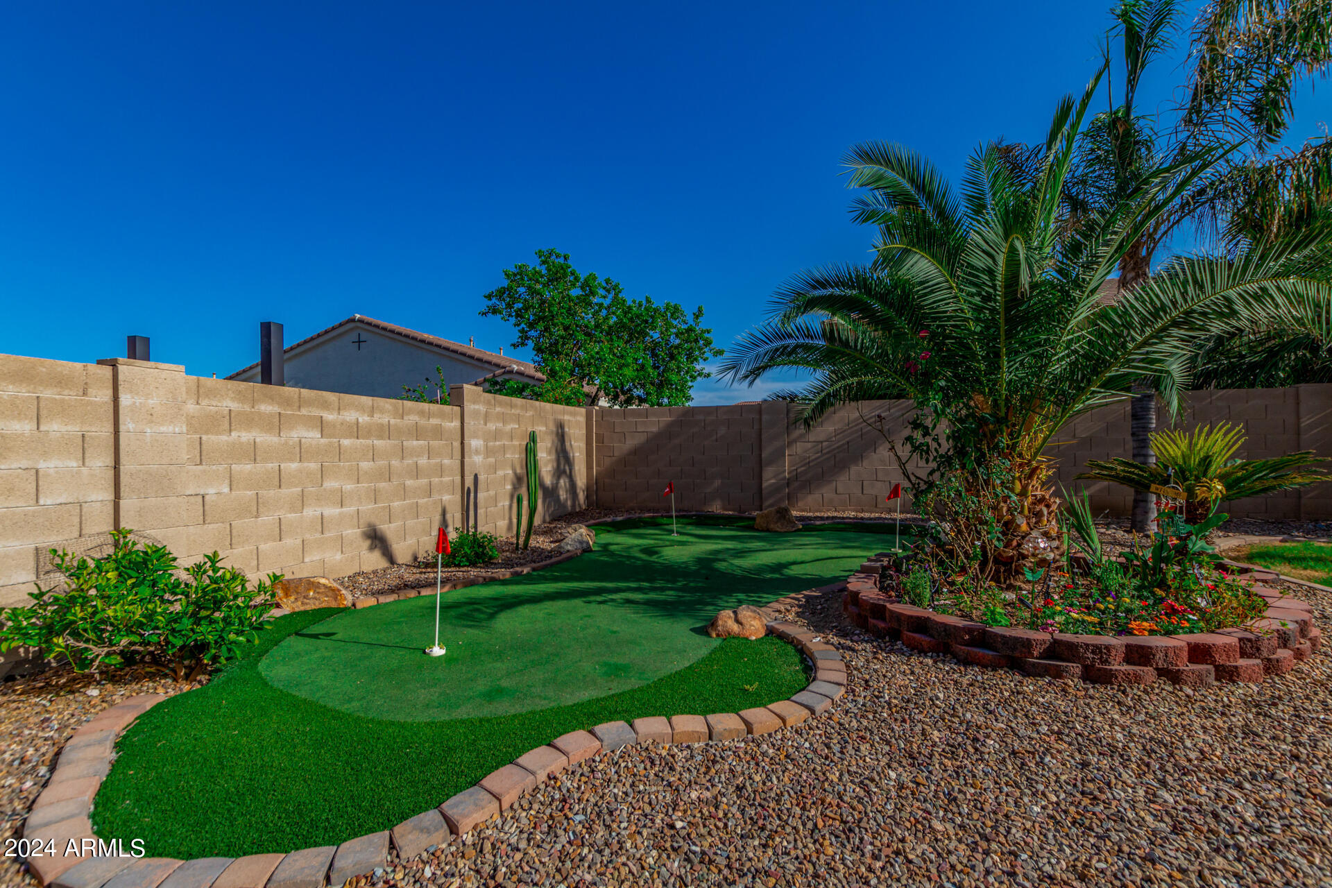 11401 E SHERIDAN Circle