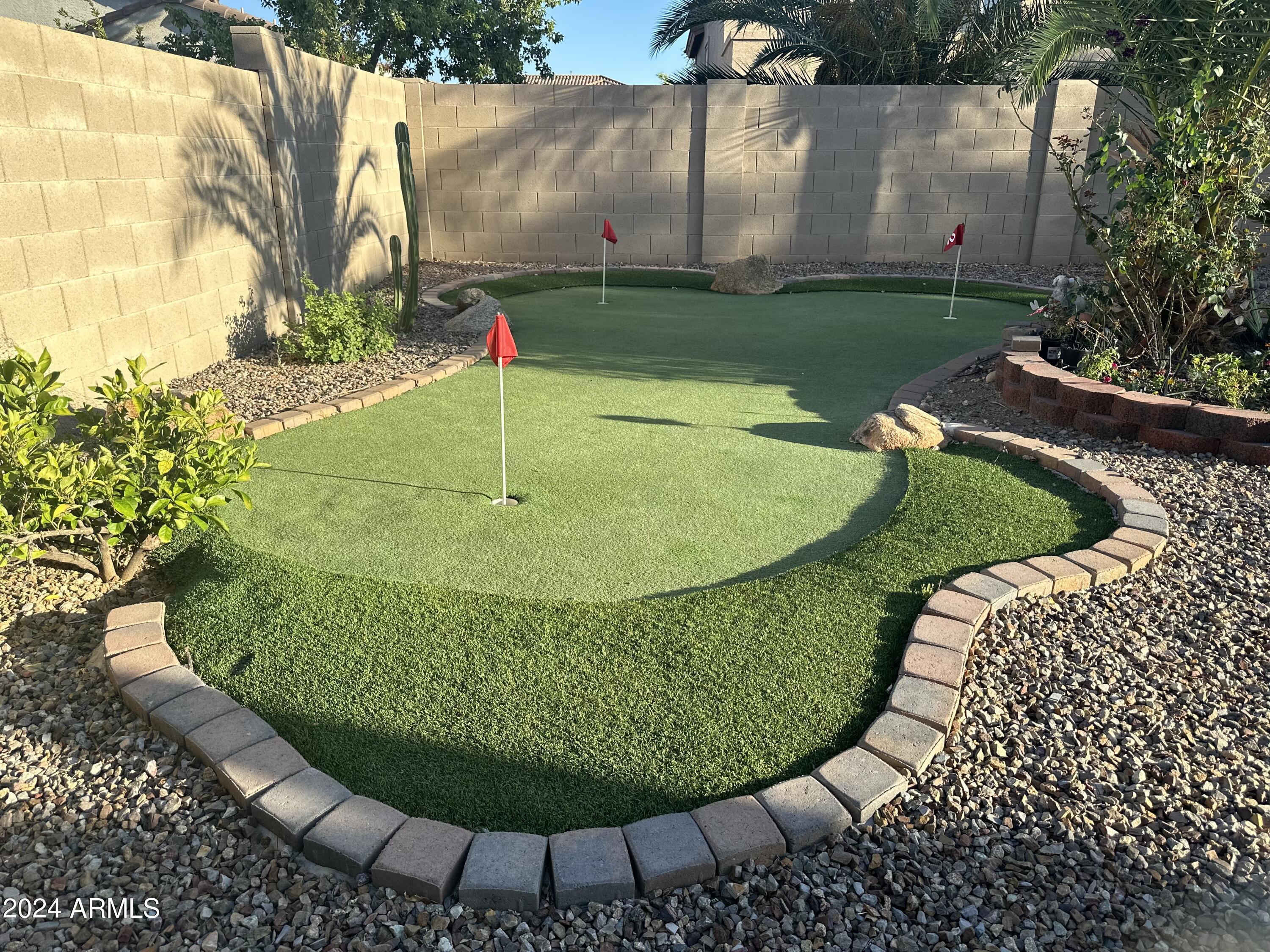 11401 E SHERIDAN Circle