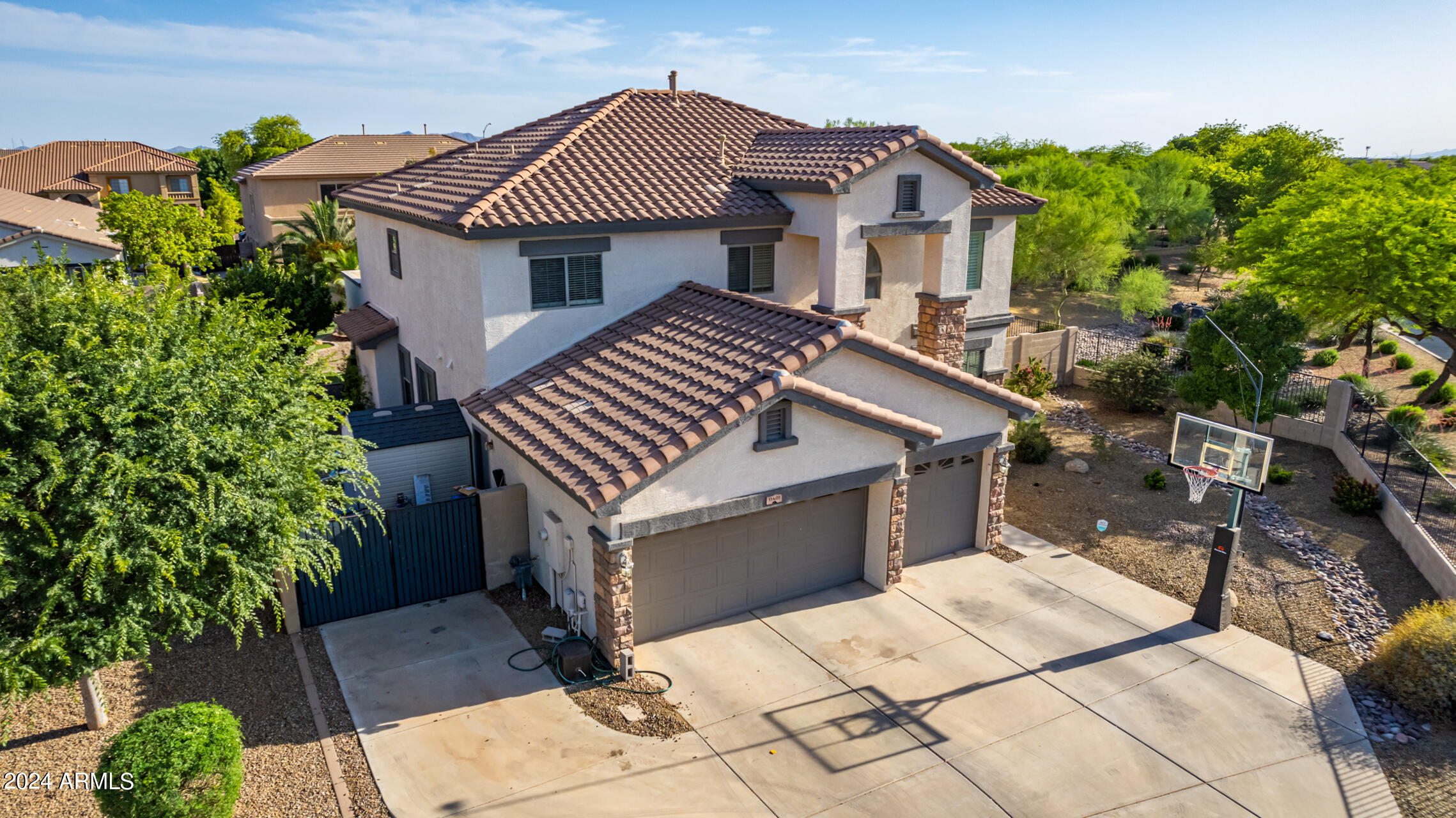 11401 E SHERIDAN Circle