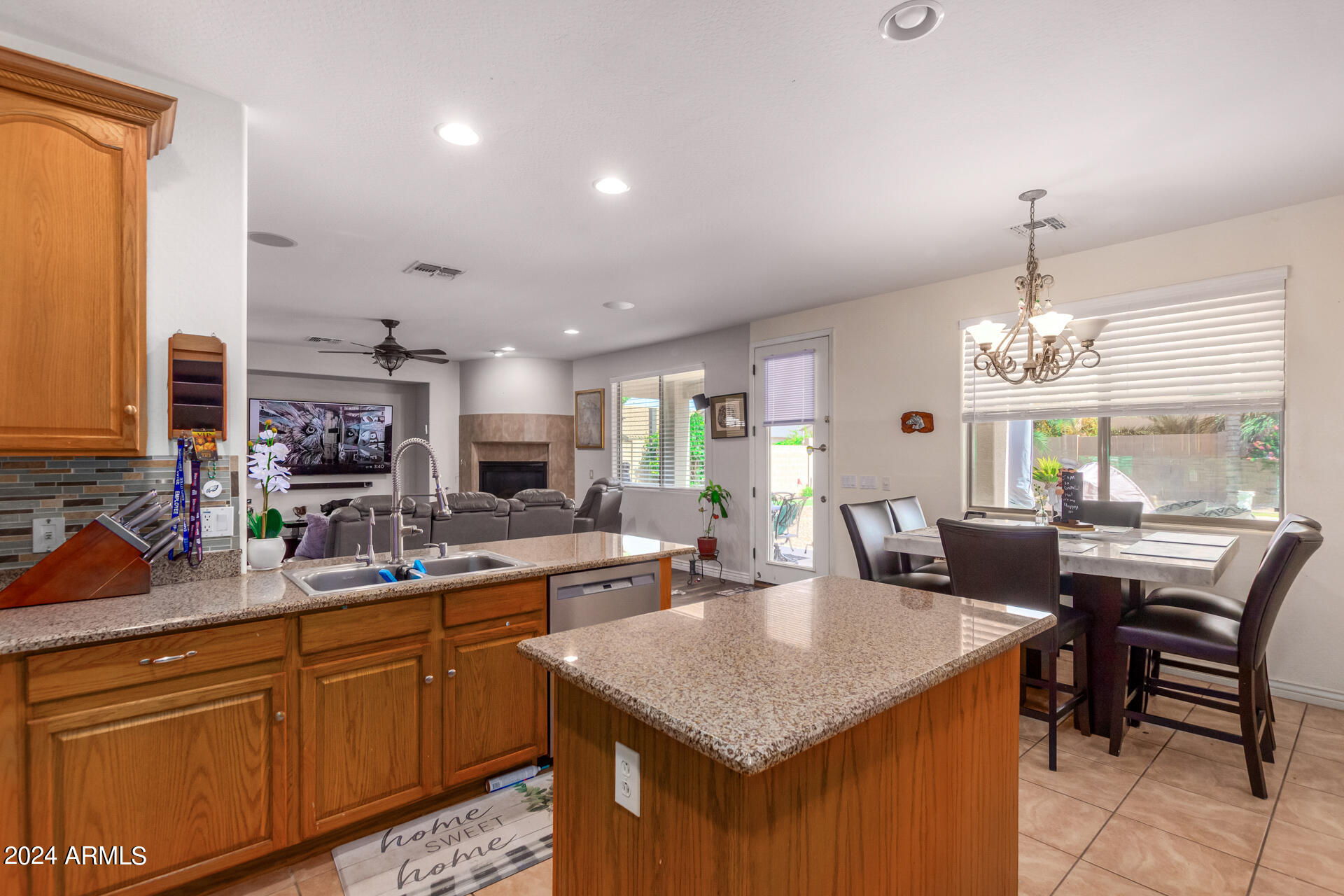 11401 E SHERIDAN Circle