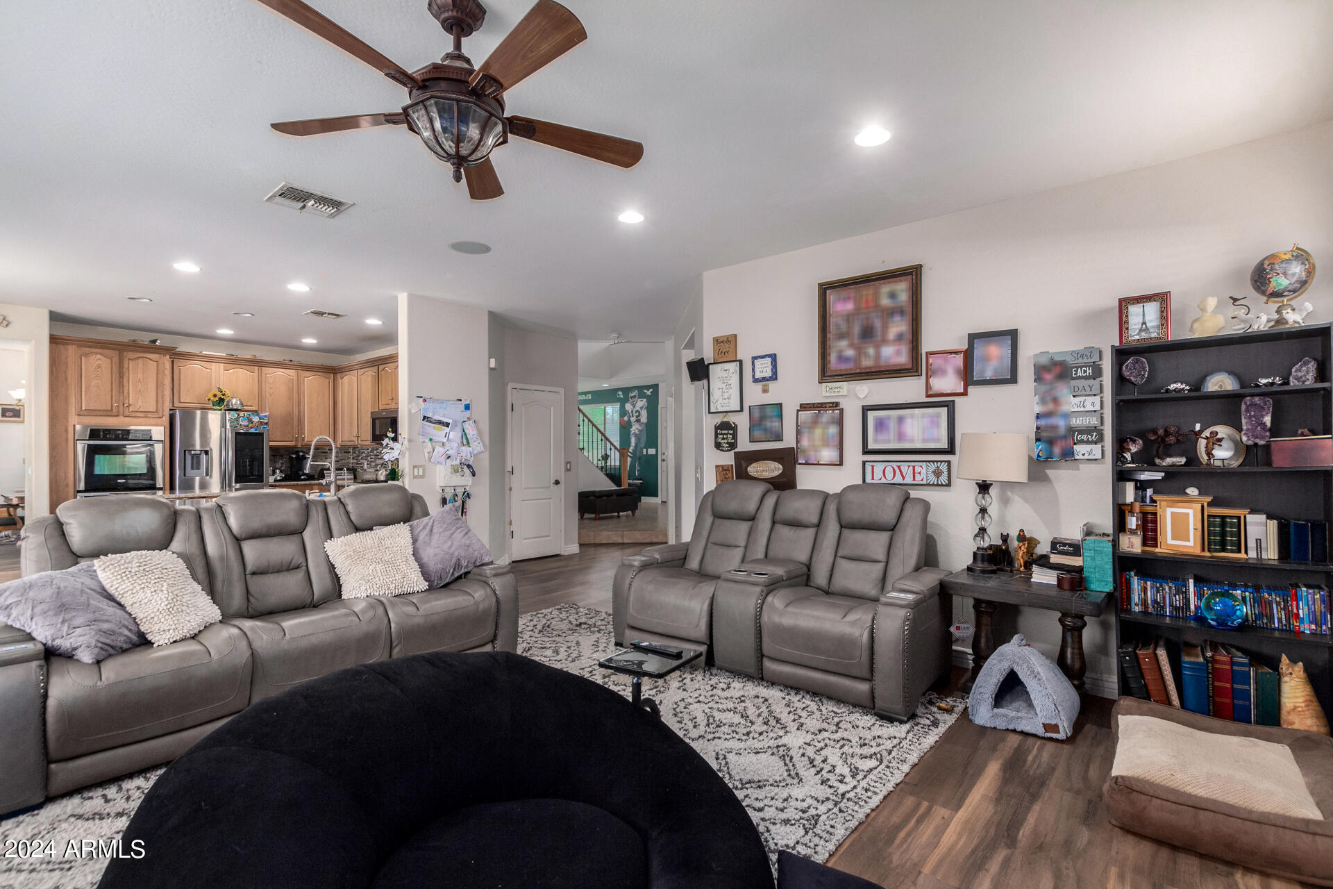 11401 E SHERIDAN Circle