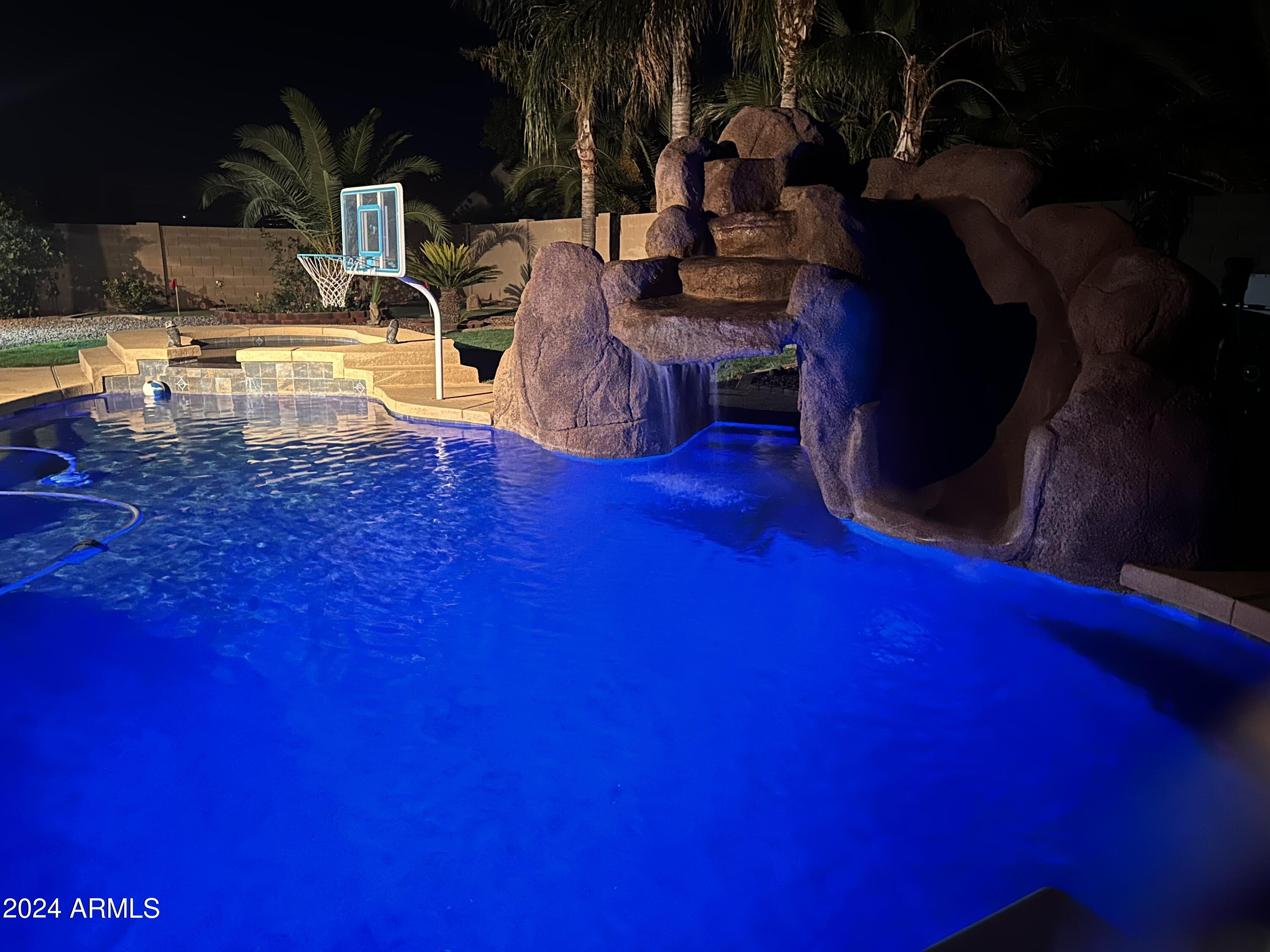 11401 E SHERIDAN Circle