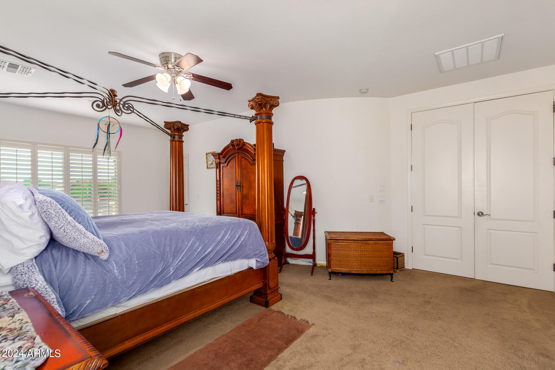 11401 E SHERIDAN Circle