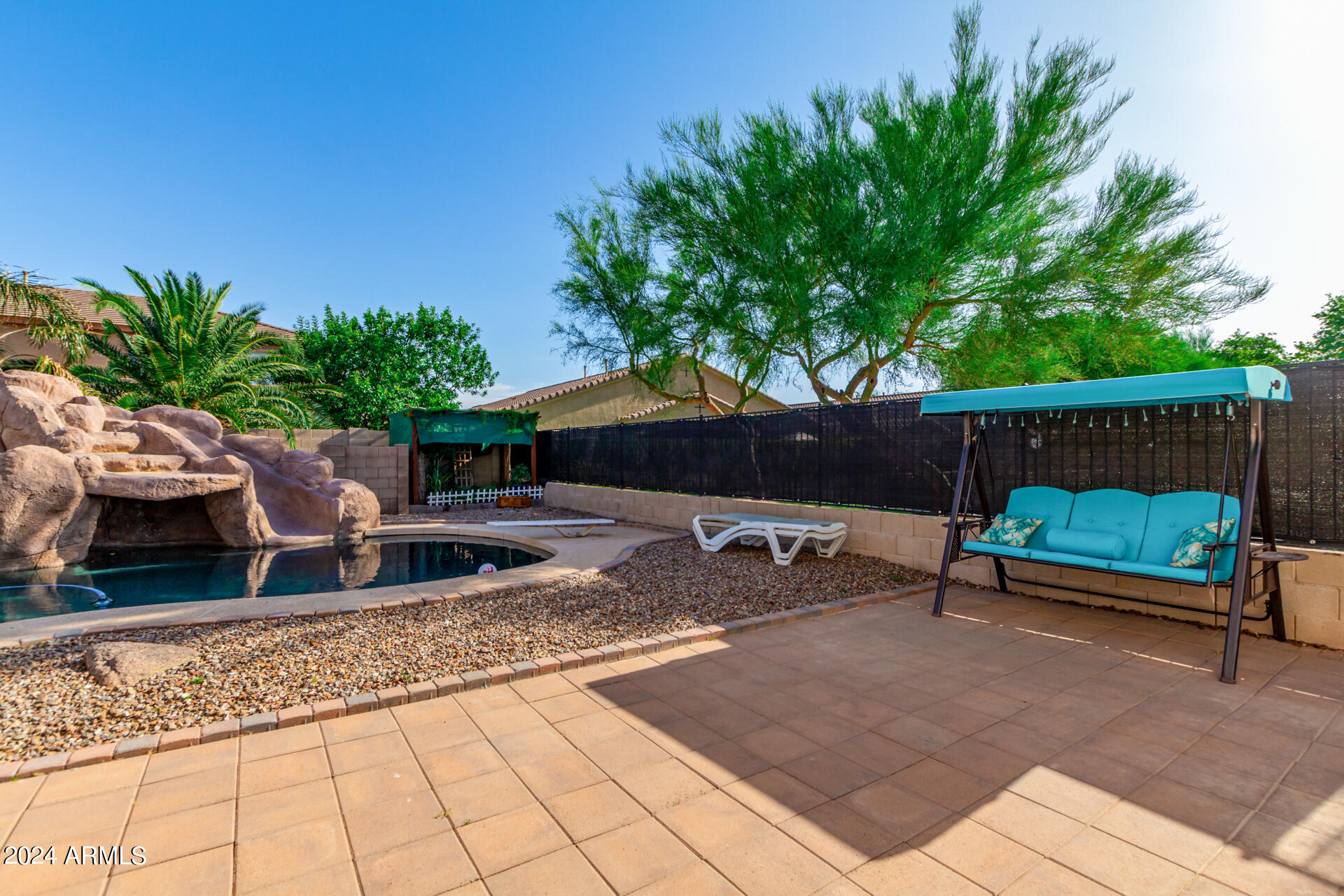 11401 E SHERIDAN Circle