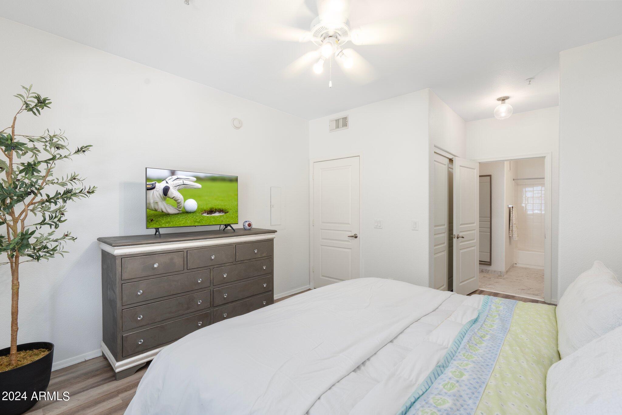 1941 S Pierpont Drive # 1126