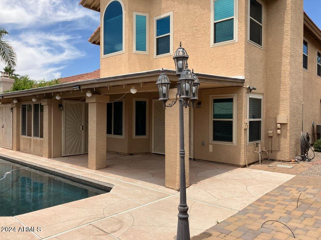 10093 E DREYFUS Avenue