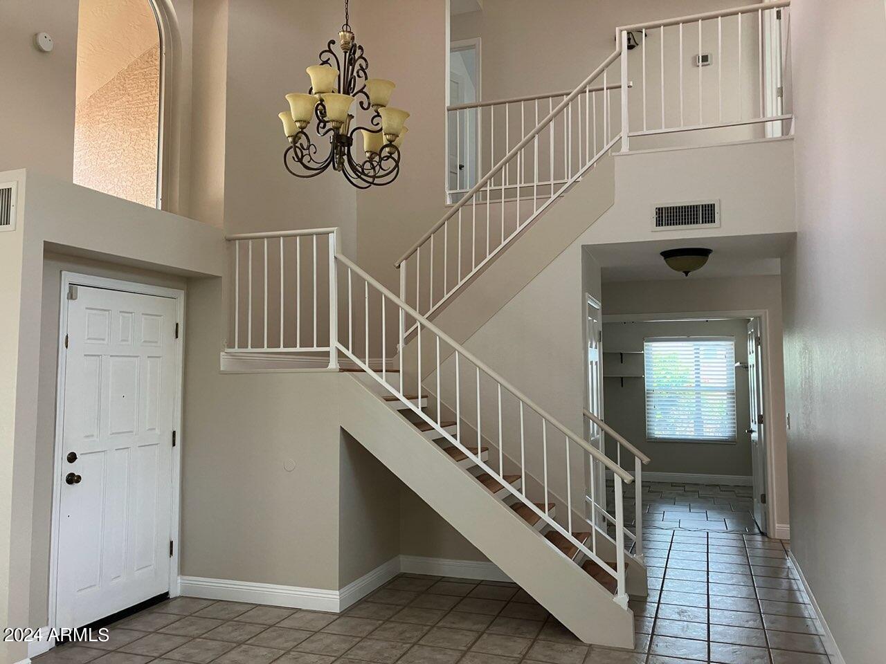 10093 E DREYFUS Avenue